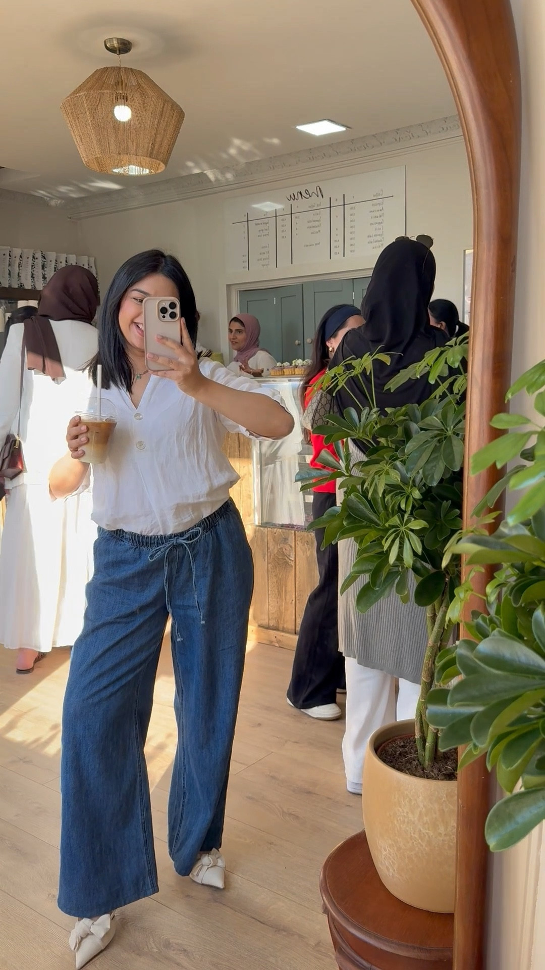 Petite pregnancy blue trousers denim jeans 

#LTKmaternity #LTKeurope #LTKsummer