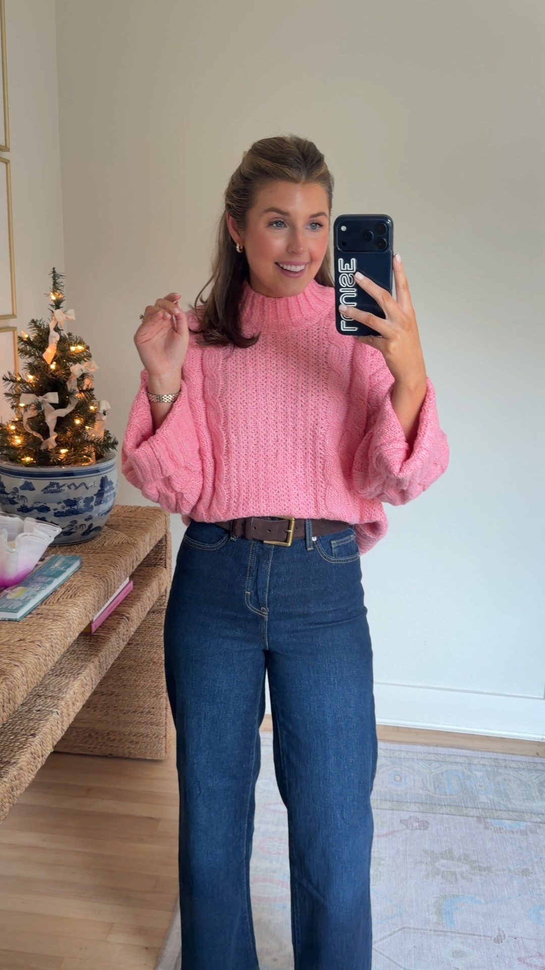 Easy outfit idea for fall/ Thanksgiving! Wearing a S in sweater and 2 in jean