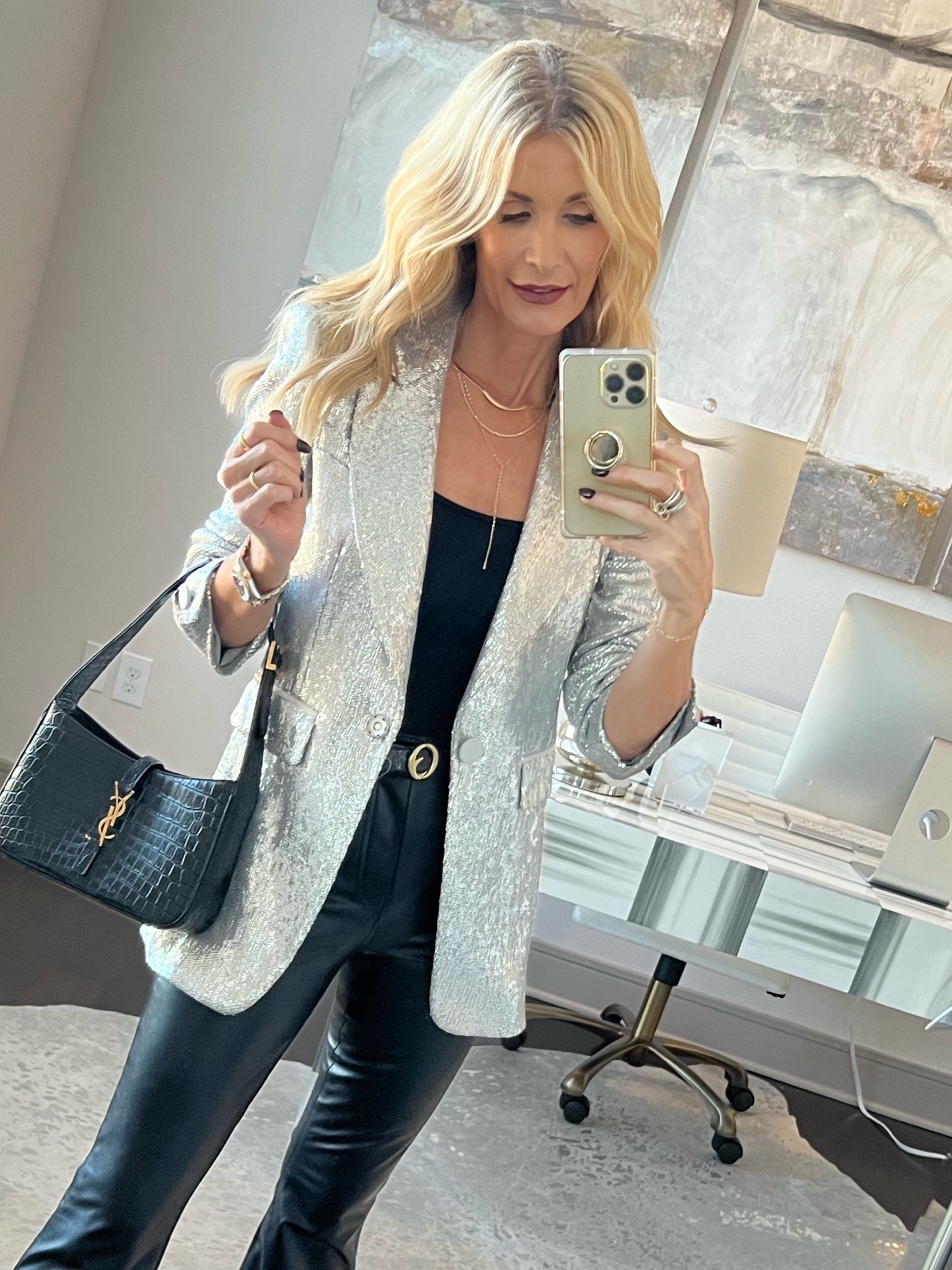 It's time to start planning your Holiday looks and this sequin blazer is going to be a star player in my holiday outfits this year! I'm wearing an XS.

#LTKHoliday #LTKSeasonal #LTKstyletip