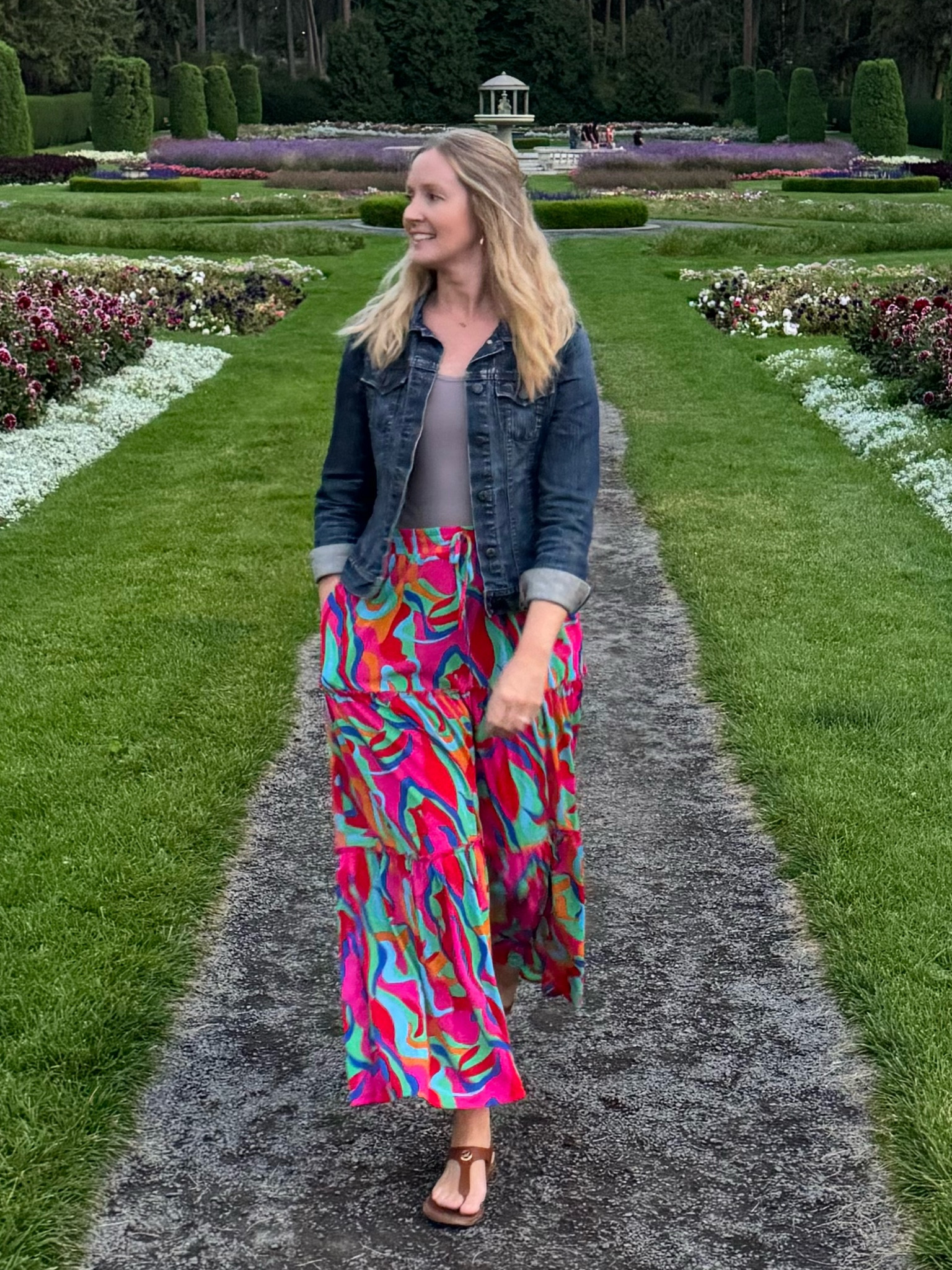 This is my favorite maxi skirt year round…so many fun prints but solids as well. Best part is, it’s long enough for me at 5’10”!

#maxiskirt #skirt #longskirt

#LTKStyleTip #LTKFindsUnder50 #LTKSaleAlert