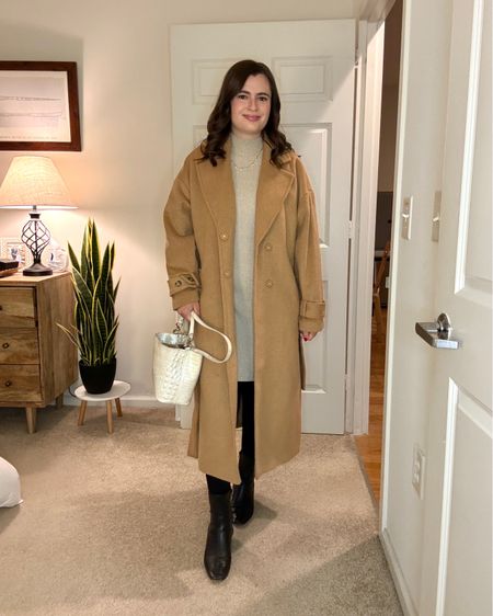 Layering neutrals is a great way to ensure you always look put together. Loving my camel coat from Loft this time of year! 

#LTKfindsunder50 #LTKSeasonal #LTKstyletip