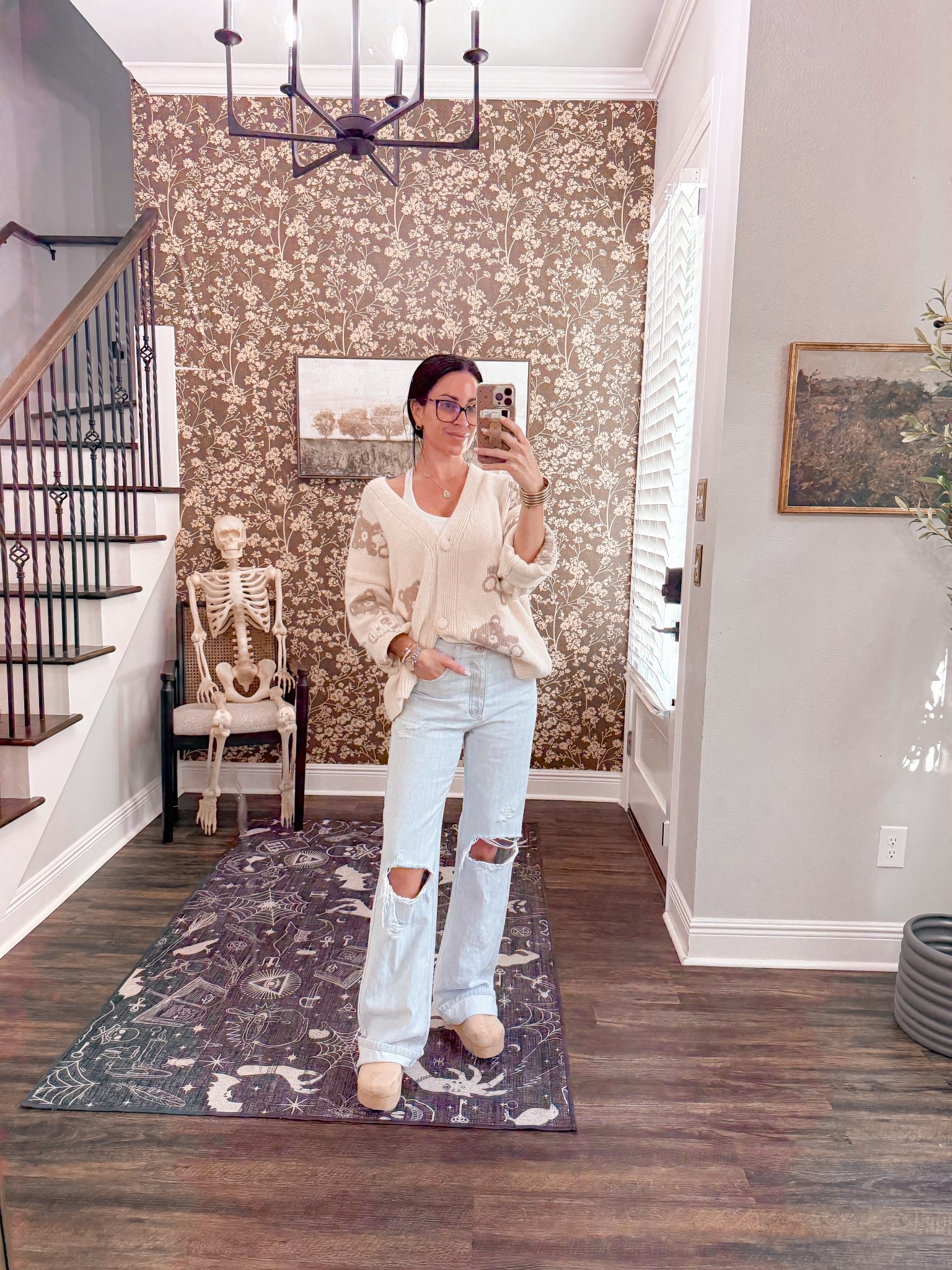 It’s a bare faced, cutesy outfit kinda Saturday! 

#LTKHalloween #LTKSeasonal #LTKHome