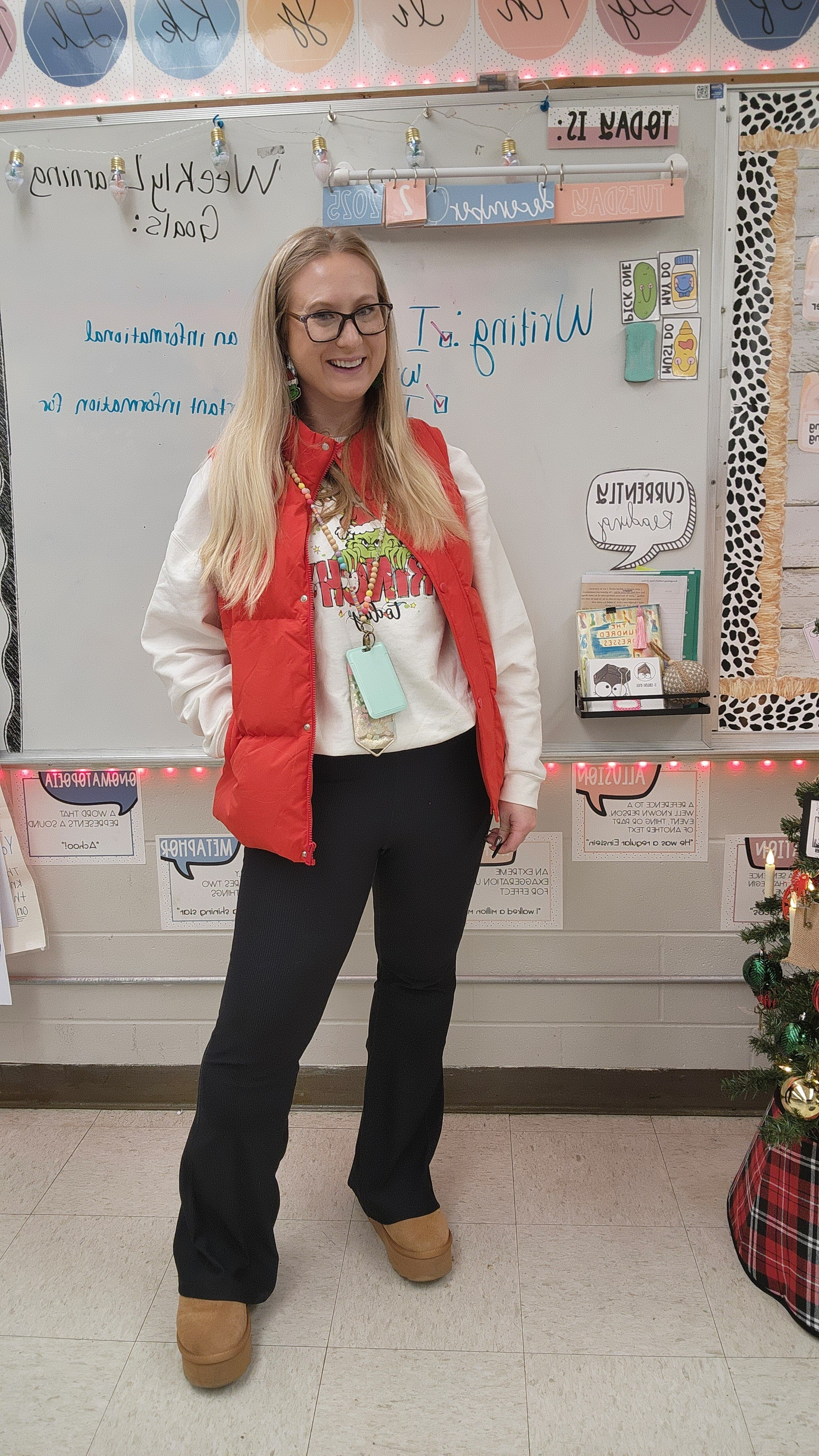 My teacher Outfit of the Day ❤️💚

#LTKootd #LTKMidsize #LTKSeasonal