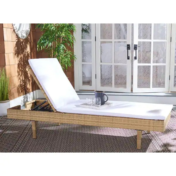 SAFAVIEH Cam Outdoor Sun Lounger with Cushion - Natural/White | Bed Bath & Beyond