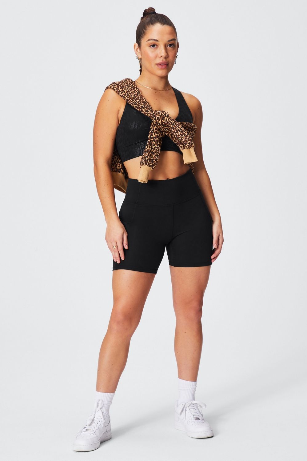 Oasis High-Waisted Short 6" | Fabletics