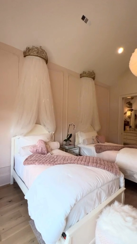 ✨ Pottery Barn Kids – Princess Room Perfection ✨

Creating a dreamy princess room has never been easier! 👑 Soft pink tones, elegant textures, and a hint of gold bring this fairytale-inspired space to life. From the statement chandelier to the cozy bedding and chic side table, every detail is designed for a little royal.

💖 Shop the look and turn your little one’s room into a storybook dream! 🏰

#PrincessRoom #PotteryBarnKids #KidsRoomDecor #DreamySpaces #HomeInspo

#LTKFamily #LTKKids #LTKHome #LTKFinds

#LTKFamily #LTKHome #LTKKids