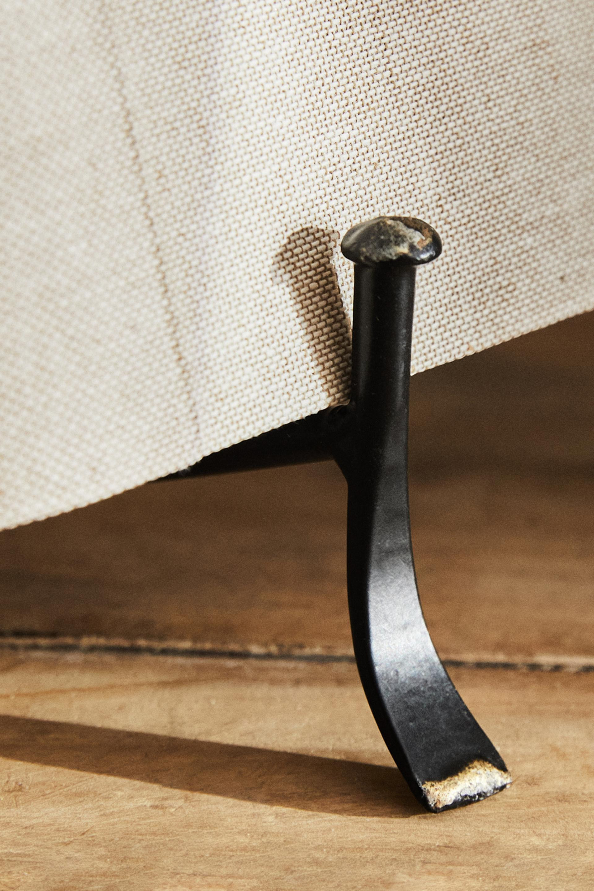 METAL STAND | Zara US