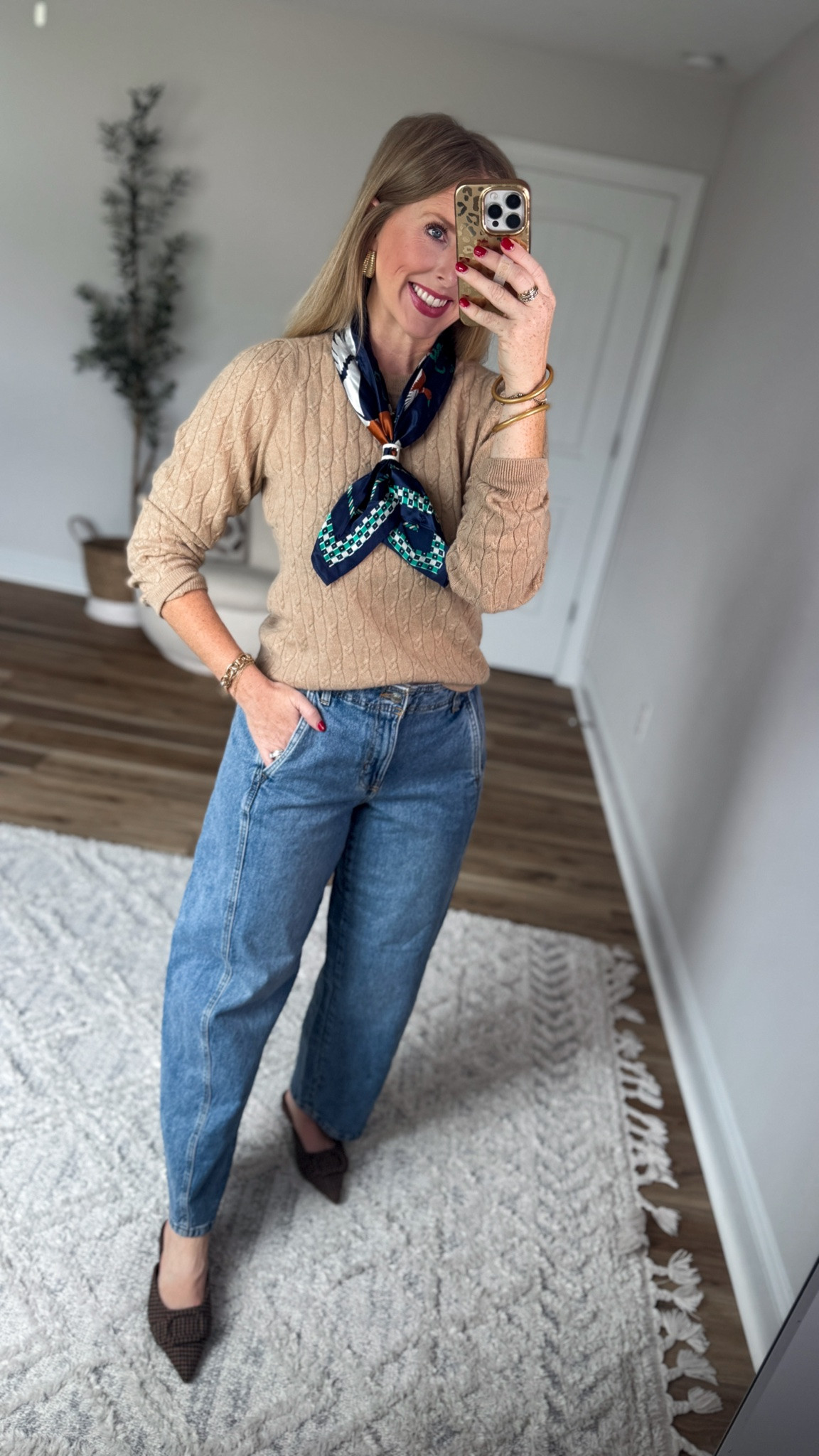 Weekend Walmart Wins try-on
100% cashmere sweater- small
Barrel jeans- 6, if between sizes go down
100% silk scarf

#LTKootd #LTKmomlife