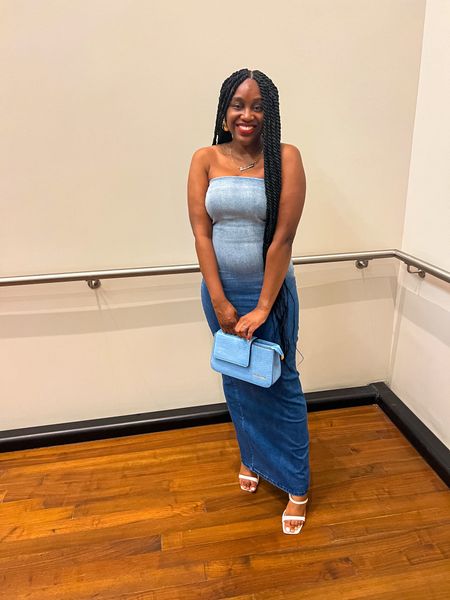 This denim maxi dress is everything and more! The fit is good and has lots of stretch to it. It’s currently on sale for $20 too! 💙🤍

#LTKSeasonal #LTKstyletip #LTKfindsunder50