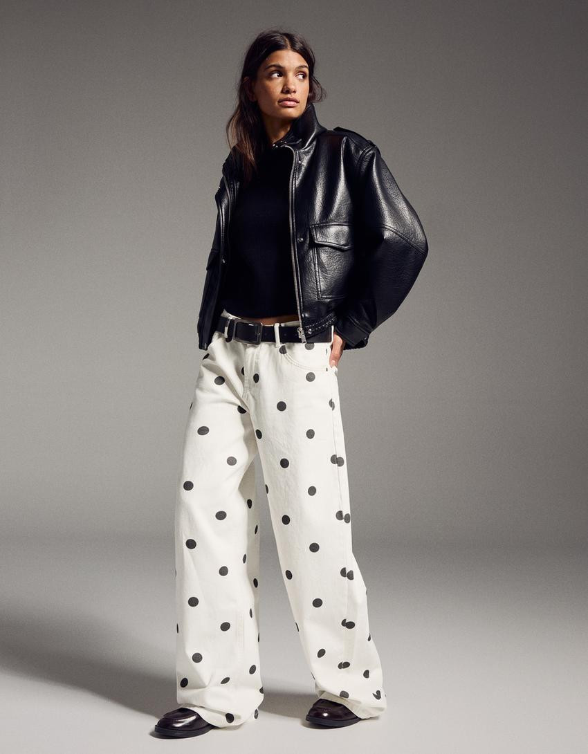 Baggyhose mit Tupfen - Hosen - Damen | Bershka DE