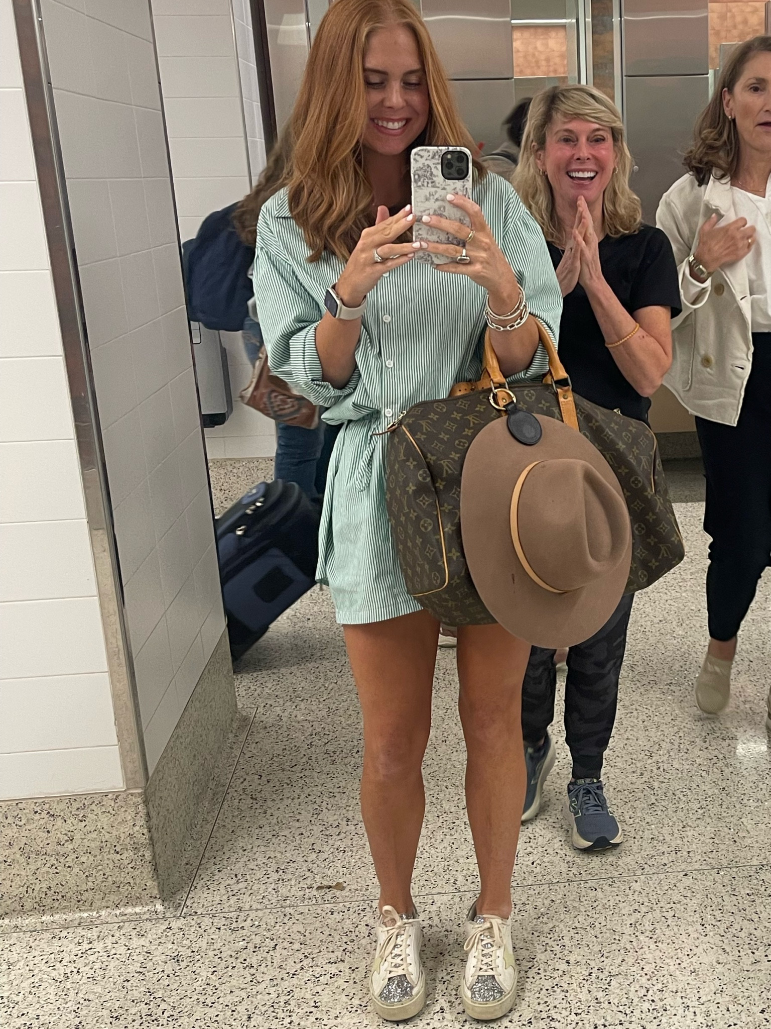 Travel day ✨✨✨
Comfy but cute


#LTKFindsUnder50 #LTKTravel #LTKItBag