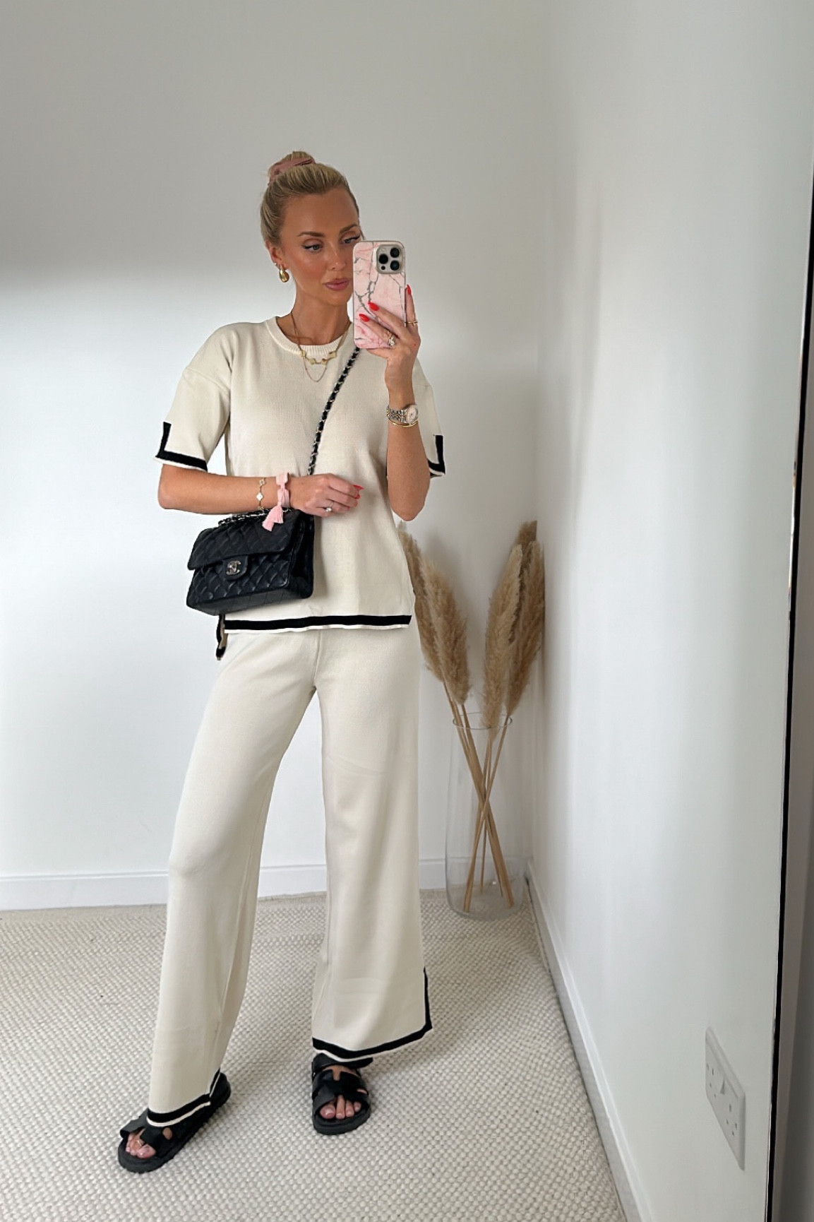 Fab co ord in lots of colours and also I’ve tagged the navy set with long sleeves 🫶🏼