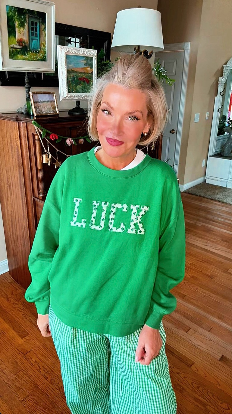 Feeling LUCKY… and cozy. 🍀
This green sweatshirt is the softest thing I’ve put on since my grandbabies hugged my neck. Paired it with these gingham pants for a little preppy pop. Comfy, cute, and ready for Target… or tacos. Linked it all for you. 💚

#LTKgrwm #LTKselfcare #LTKSpringSale