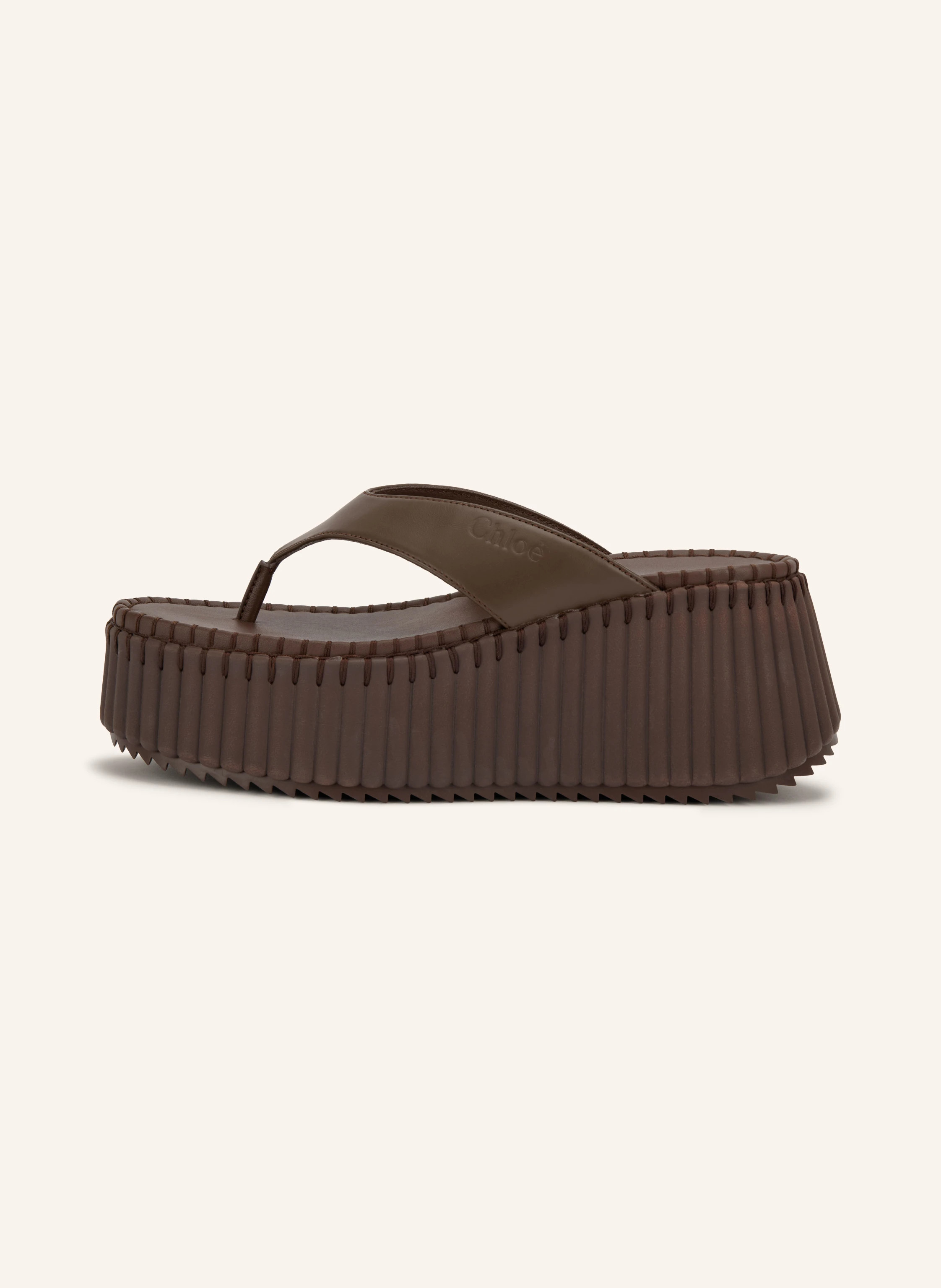 Chlo\u00e9 Zehentrenner NAMA in 28x sharp brown | Breuninger (DACH)