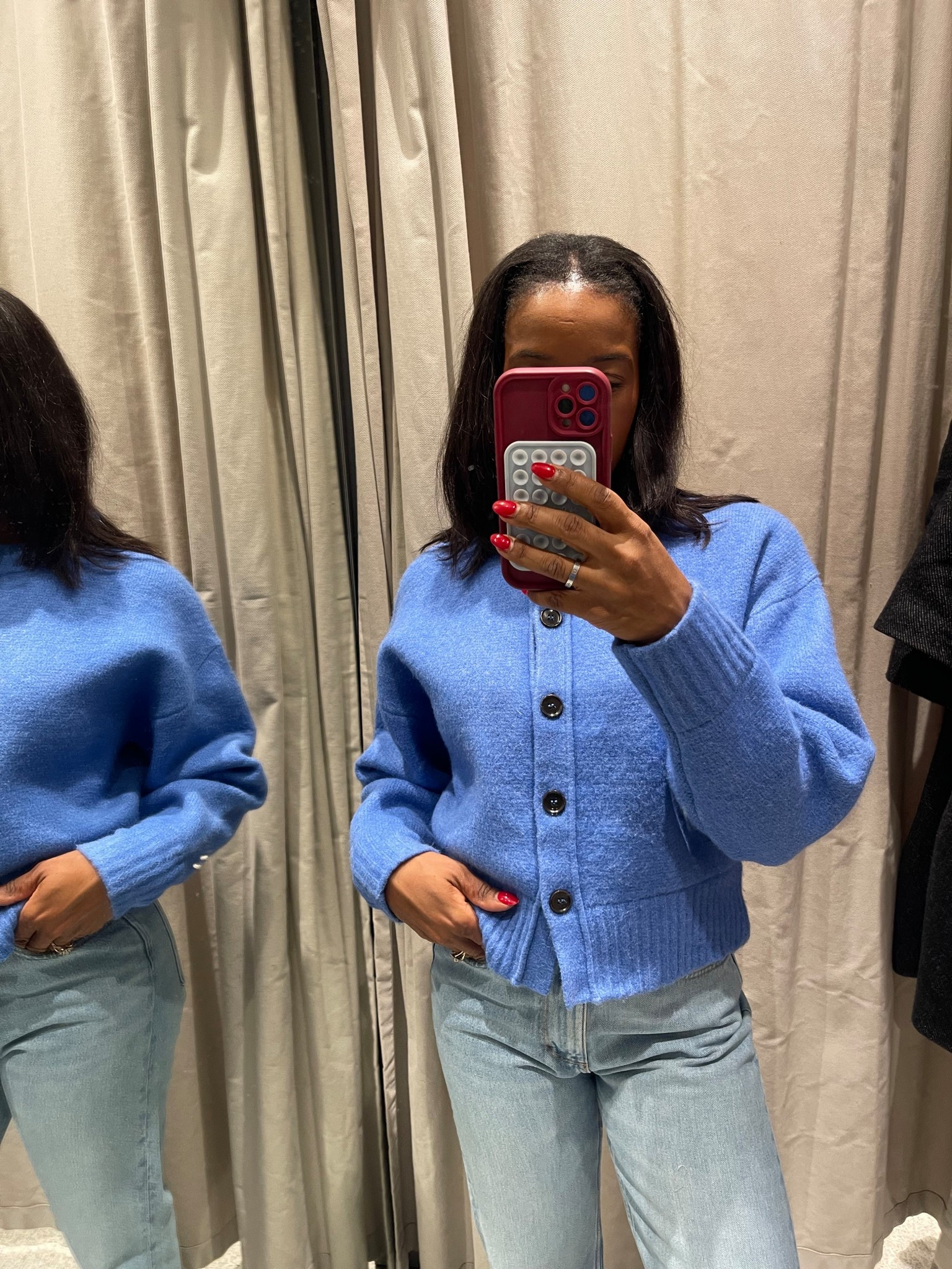 Went to Zara to peep the new collection. Love this cardigan and color 💙

#zara

#LTKmomlife #LTKootd #LTKOver40