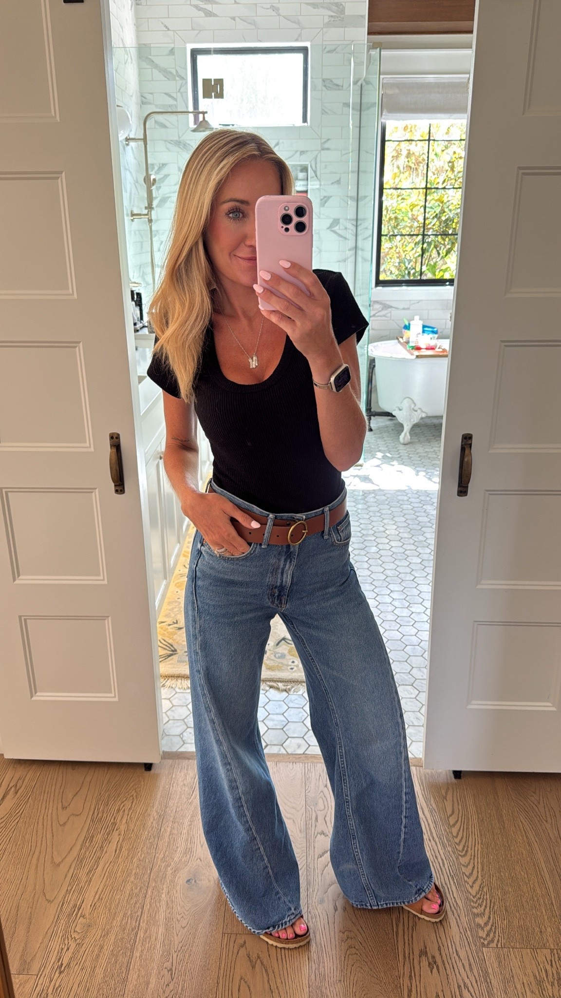 These jeans 🤩

#LTKgrwm #LTKootd #LTKmomlife