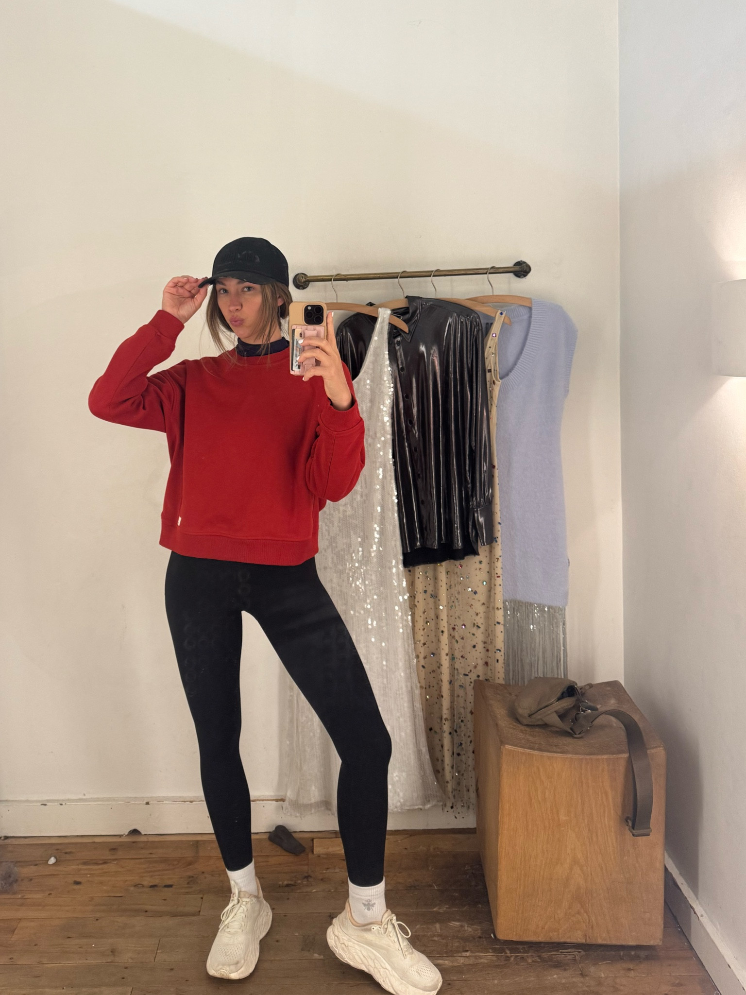 Shipping in TPA

activewear, sweater, pulloverr