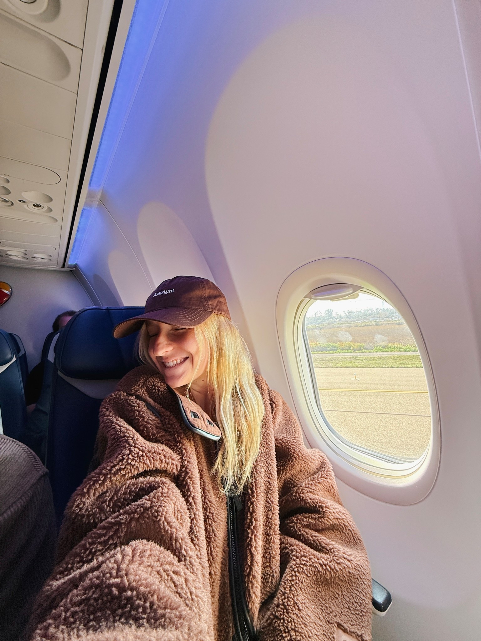 The coziest travel day sweater for fall!! Wearing a size Medium 

#LTKTravel #LTKStyleTip #LTKSeasonal