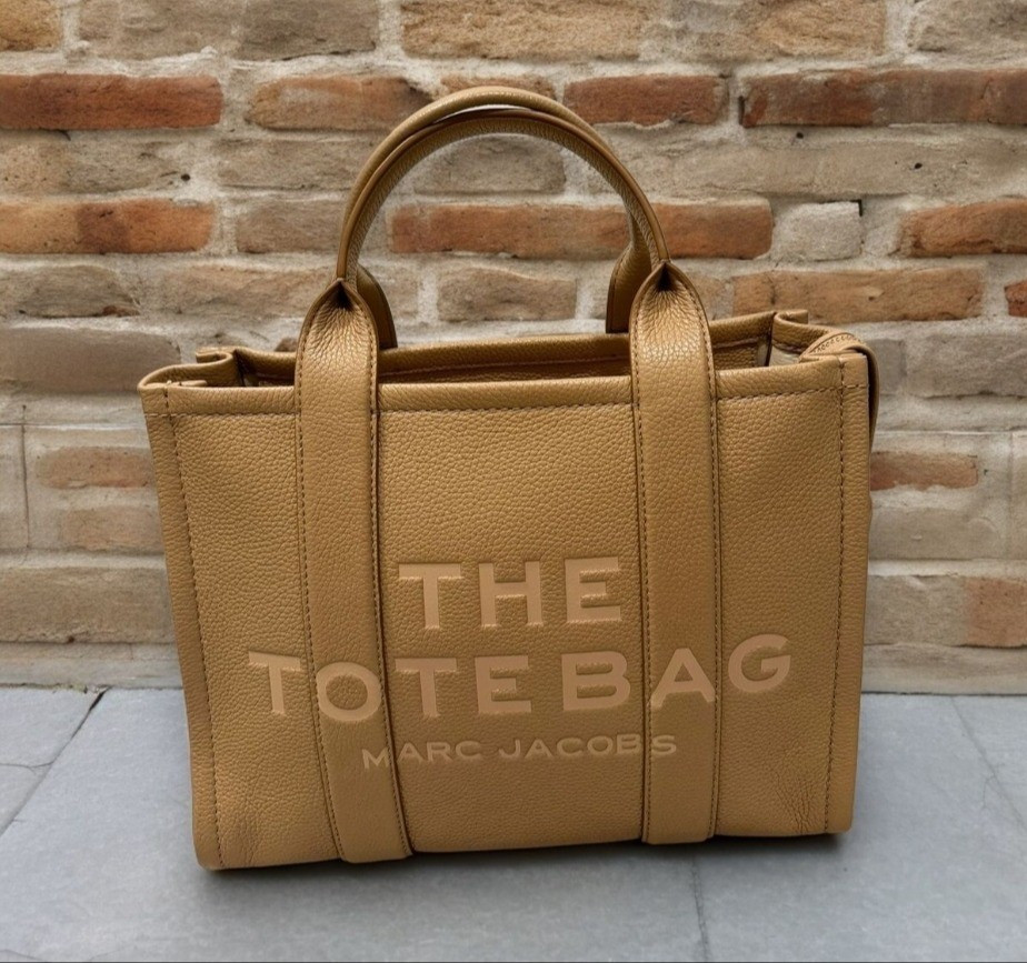 Does anyone know how many seasons the famous Marc Jacoba tote bags have been made or how in how many colors? Check out the collection of summer colors which I have found!

#LTKsalealert #LTKitbag #LTKstyletip