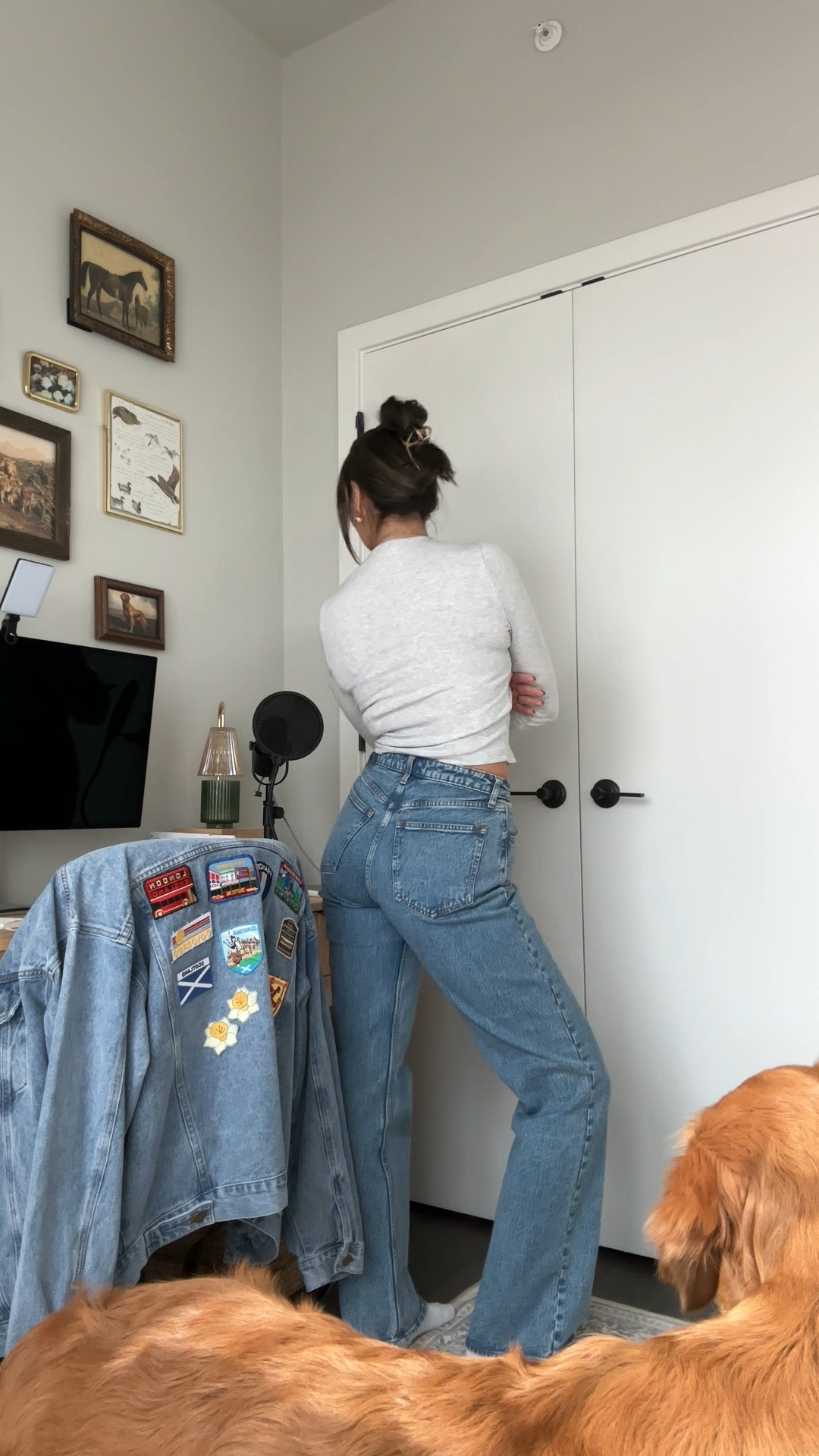 a moment for the best fitting jeans I’ve ever put on my body. I always get a size curve love 28 long in Abercrombie jeans. 5’9 for reference and this is the medium marble colorway 

#LTKSeasonal #LTKsalealert #LTKfindsunder100