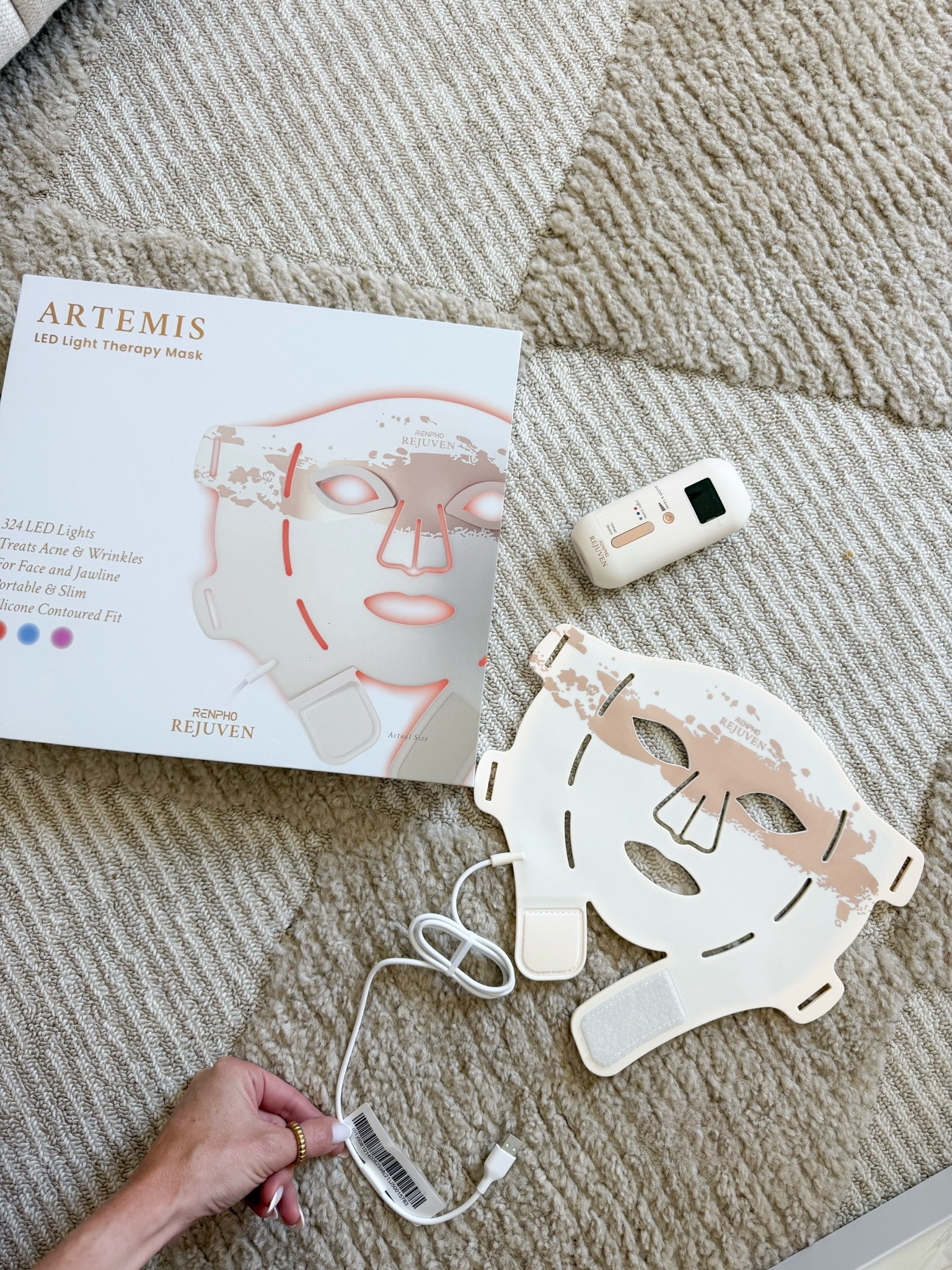 New red light mask and I'm in love!

#LTKmorningroutine #LTKgrwm #LTKBeauty