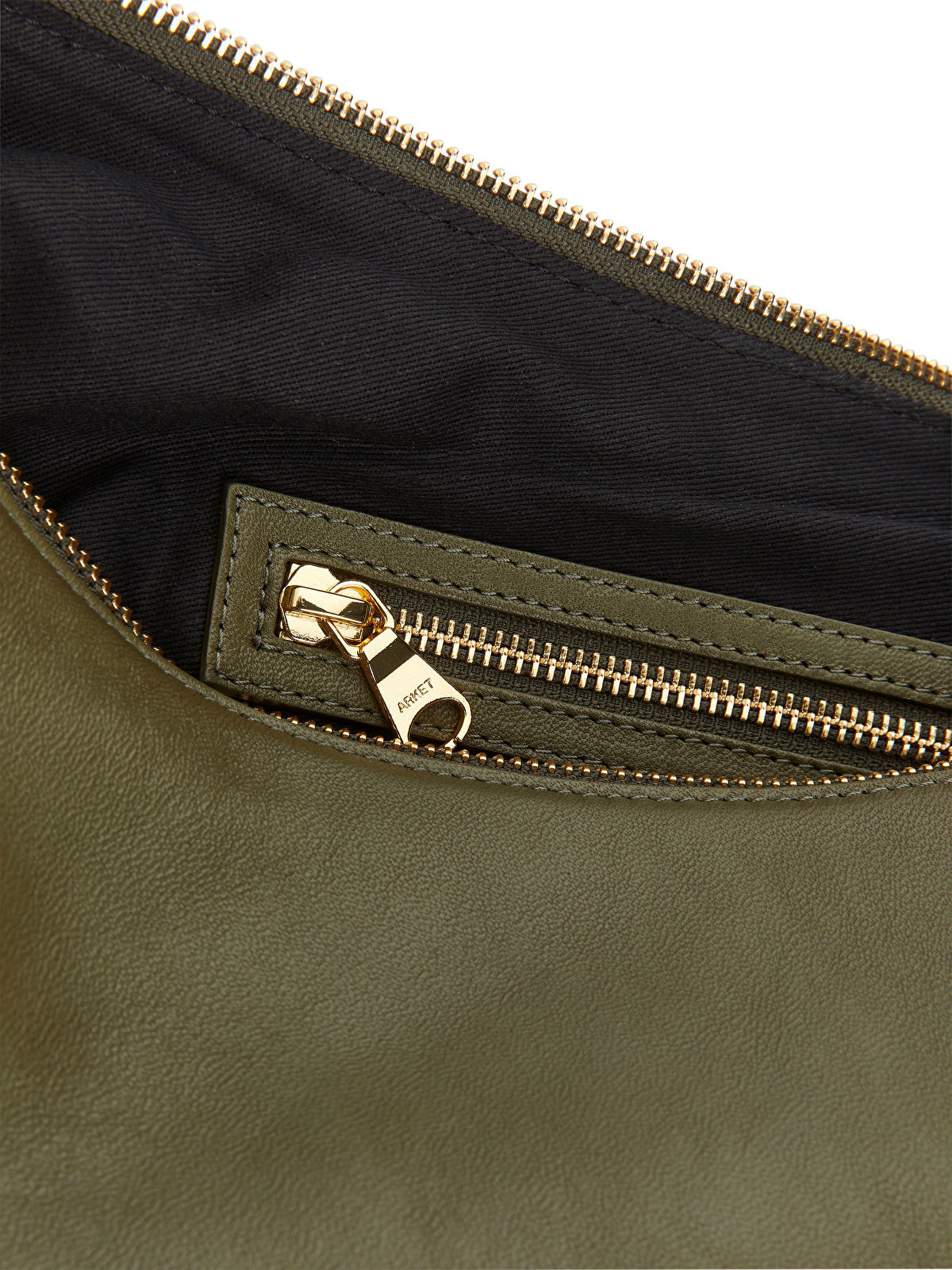 Mid Size Curved Shoulder Bag | ARKET (EU)