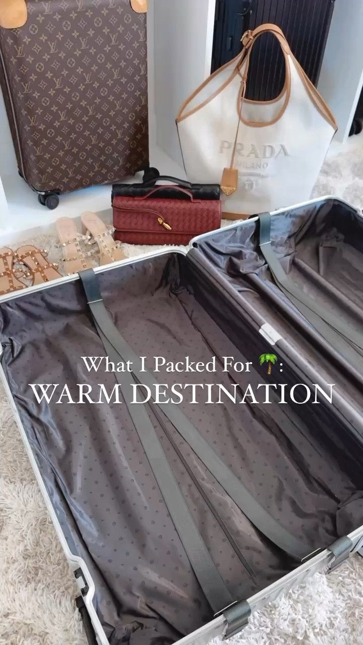 What I packed for Miami! Dresses, two pieces set, shorts, tops, jeans, cardigans, cover ups, and swimsuits! Everything fits true to size and is size small



#LTKSeasonal #LTKTravel #LTKStyleTip