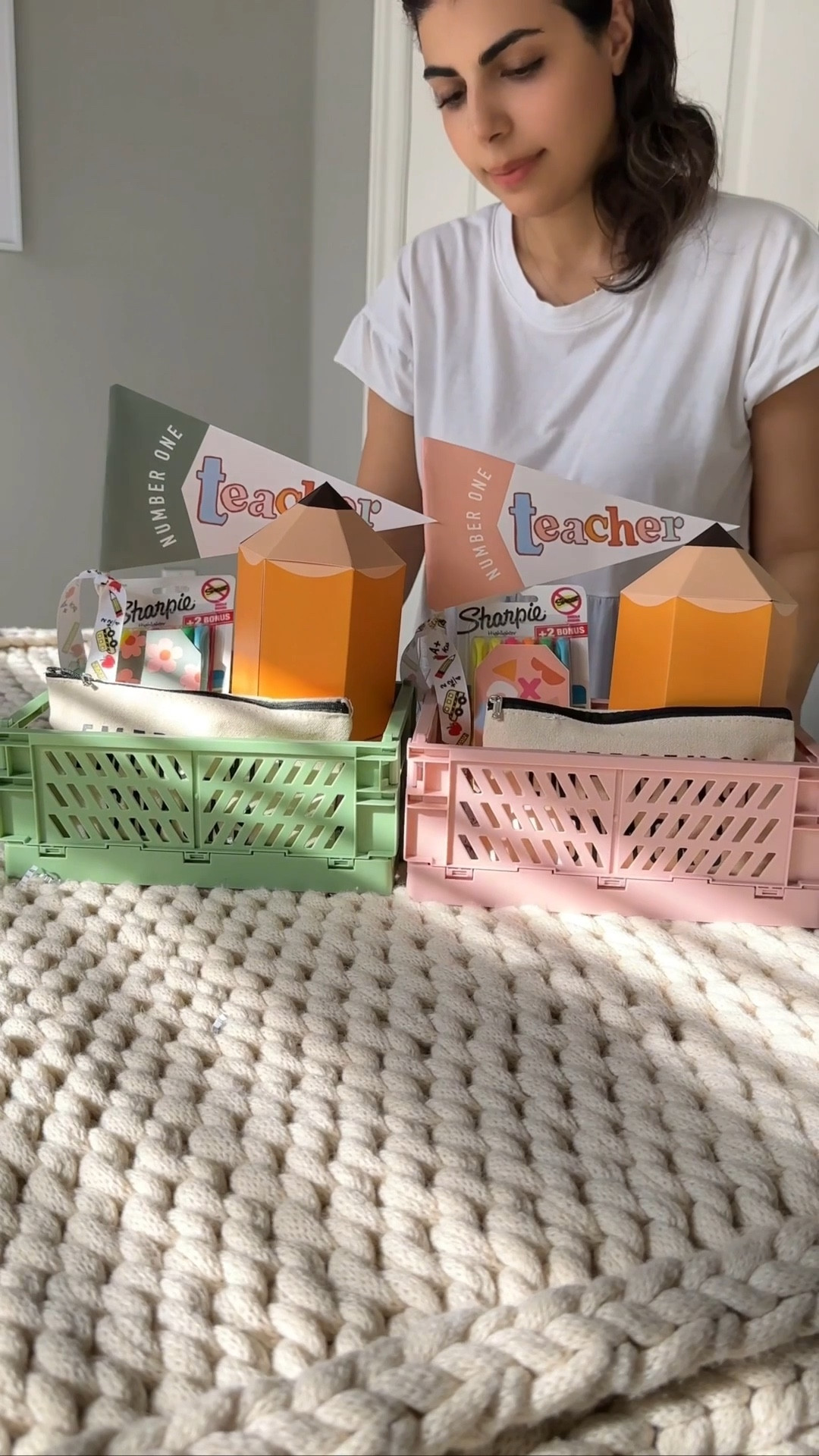 Let’s give love 💕 
Teacher Appreciation Edition ✏️
#teachergift #teachergiftidea #pencilbox #teacherbag #tracheroutfit

#LTKWorkwear #LTKKids #LTKFamily