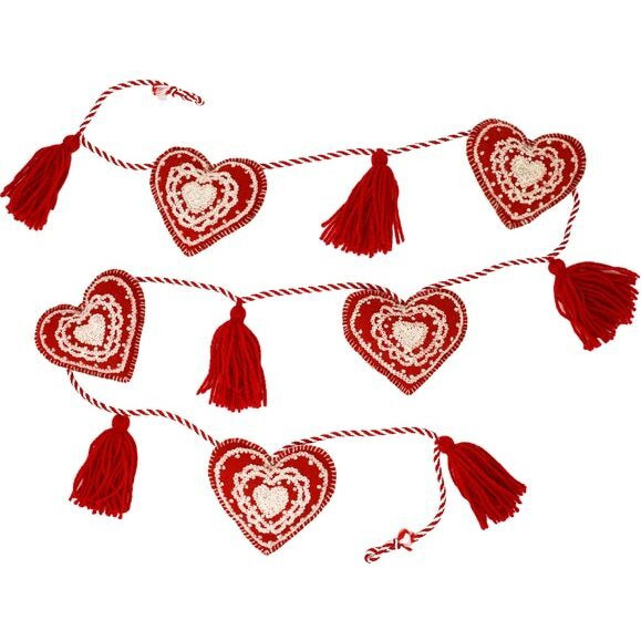 Valentine Garland, Red | Maisonette