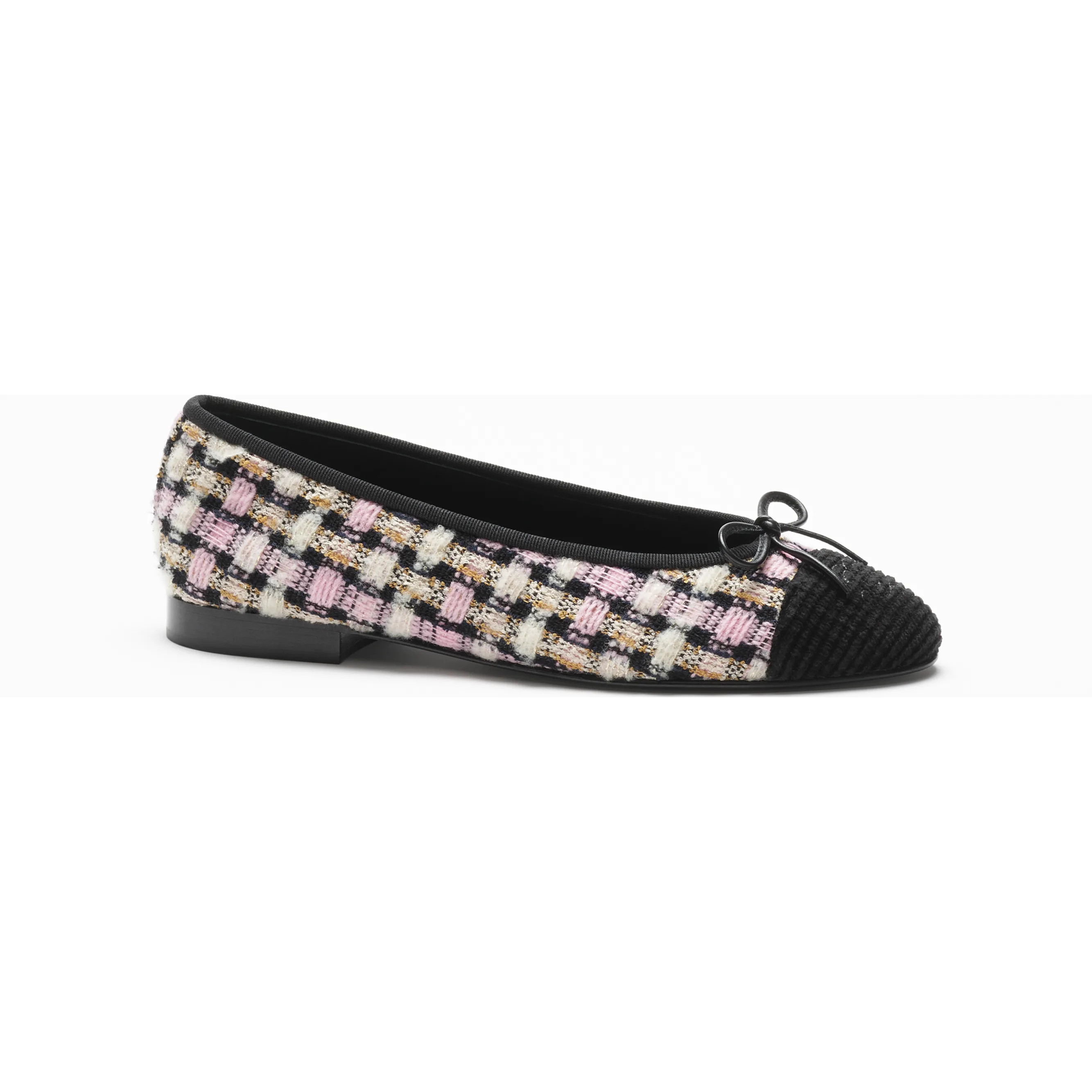 Ballet flats

            
		Lambskin
	
		Beige & Black | Chanel, Inc. (US)