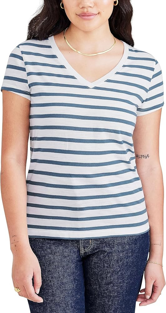 Dockers Women's Slim Fit Short Sleeve Favorite V-Neck Tee Shirt | Amazon (US)
