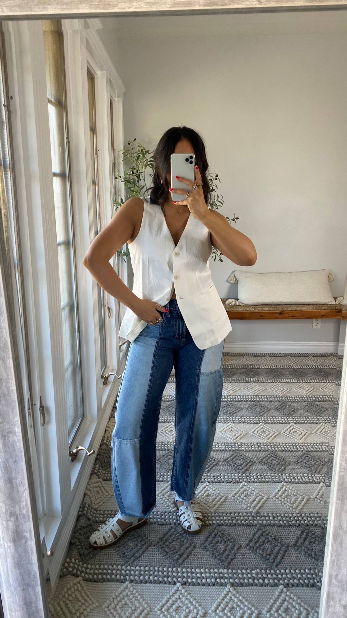 GAP IS BACK! These jeans are soooo good!! I got a size 26 here but I ordered a 27 for a more over sized fit!! 



#LTKPetite #LTKFindsUnder100 #LTKStyleTip