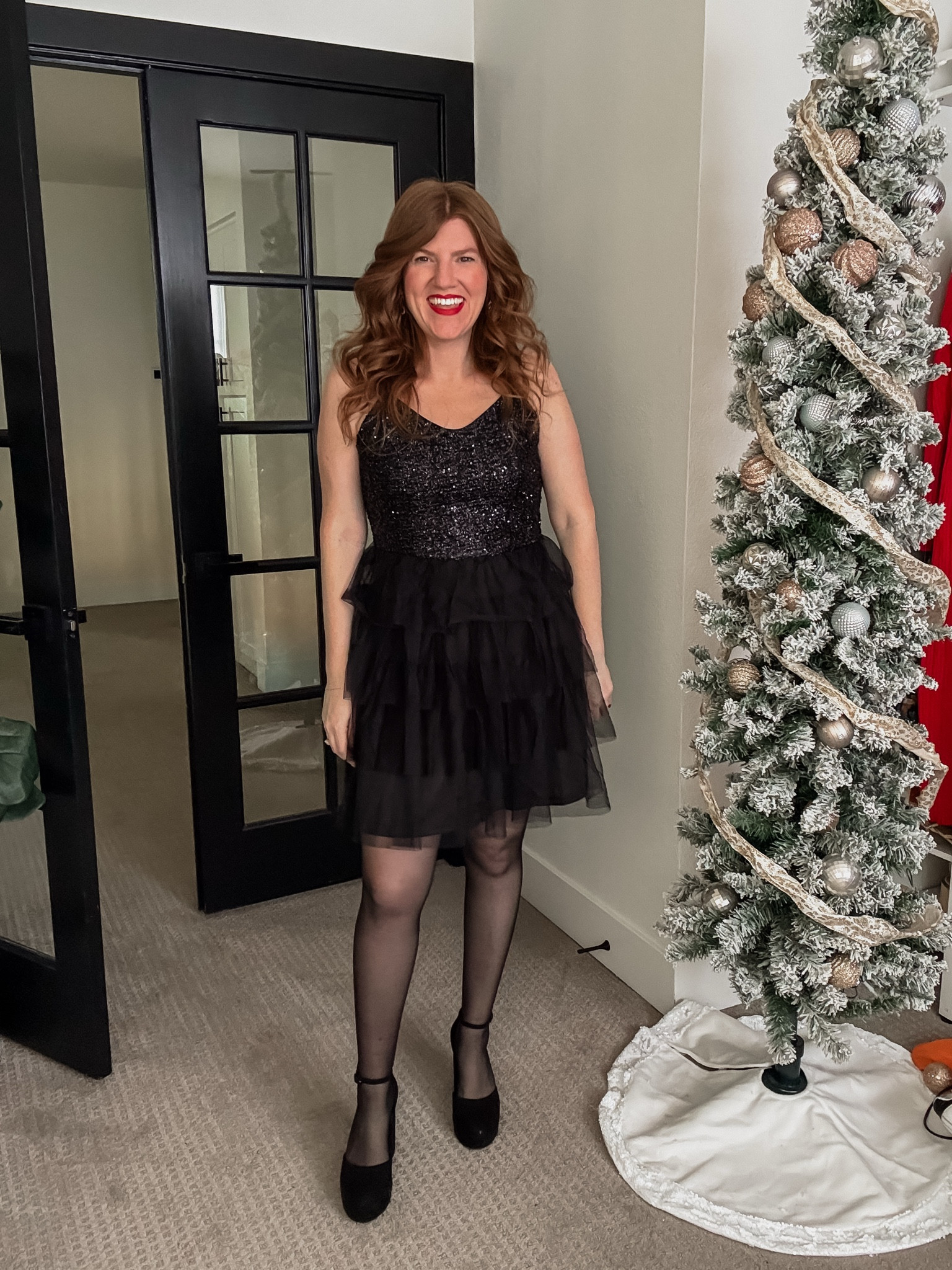 Love this fun New Year’s Eve dress from Amazon. Size medium. 

#LTKFindsUnder50 #LTKPetite #LTKHoliday