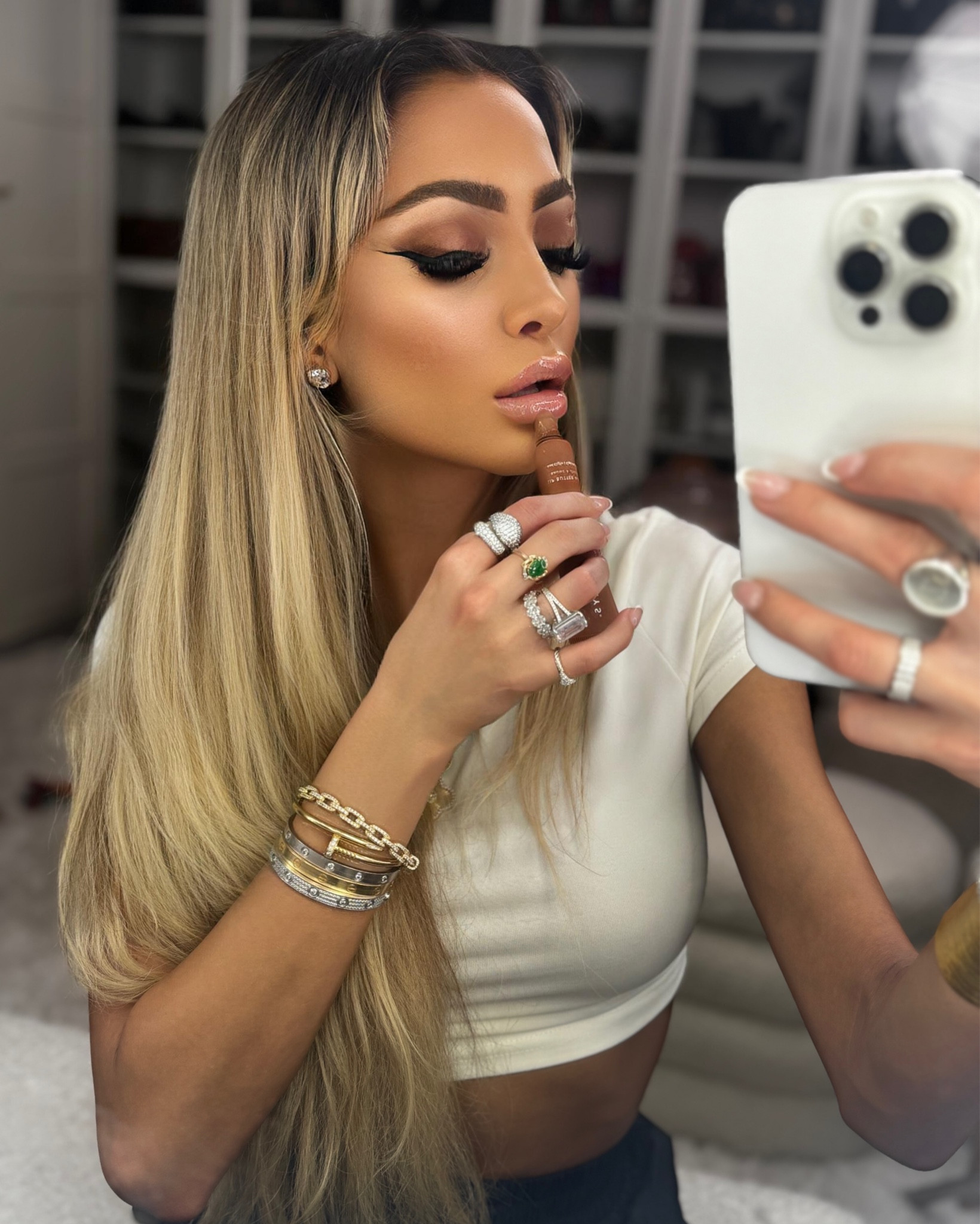 💅🏼 CURRENT OBSESSION: @summerfridays Lip Butter Balm

It’s a close competition with the @rhode Peptide Lip Treatments… 
but I must say: both will transport you to heaven 😱


My favorite flavor at the moment? @summerfridays “iced coffee” 🧊☕️💘

#LTKGiftGuide #LTKBeauty #LTKSaleAlert