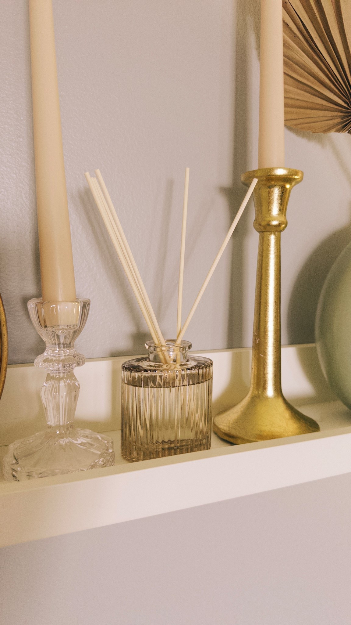 Home decor 🥥🕯️💛 #hmhome #homedecor #h&m #candlesticks #coconut #coconutscents #forhome #shelfdecor #home #spring #springdecor

#LTKgiftguide #LTKhome