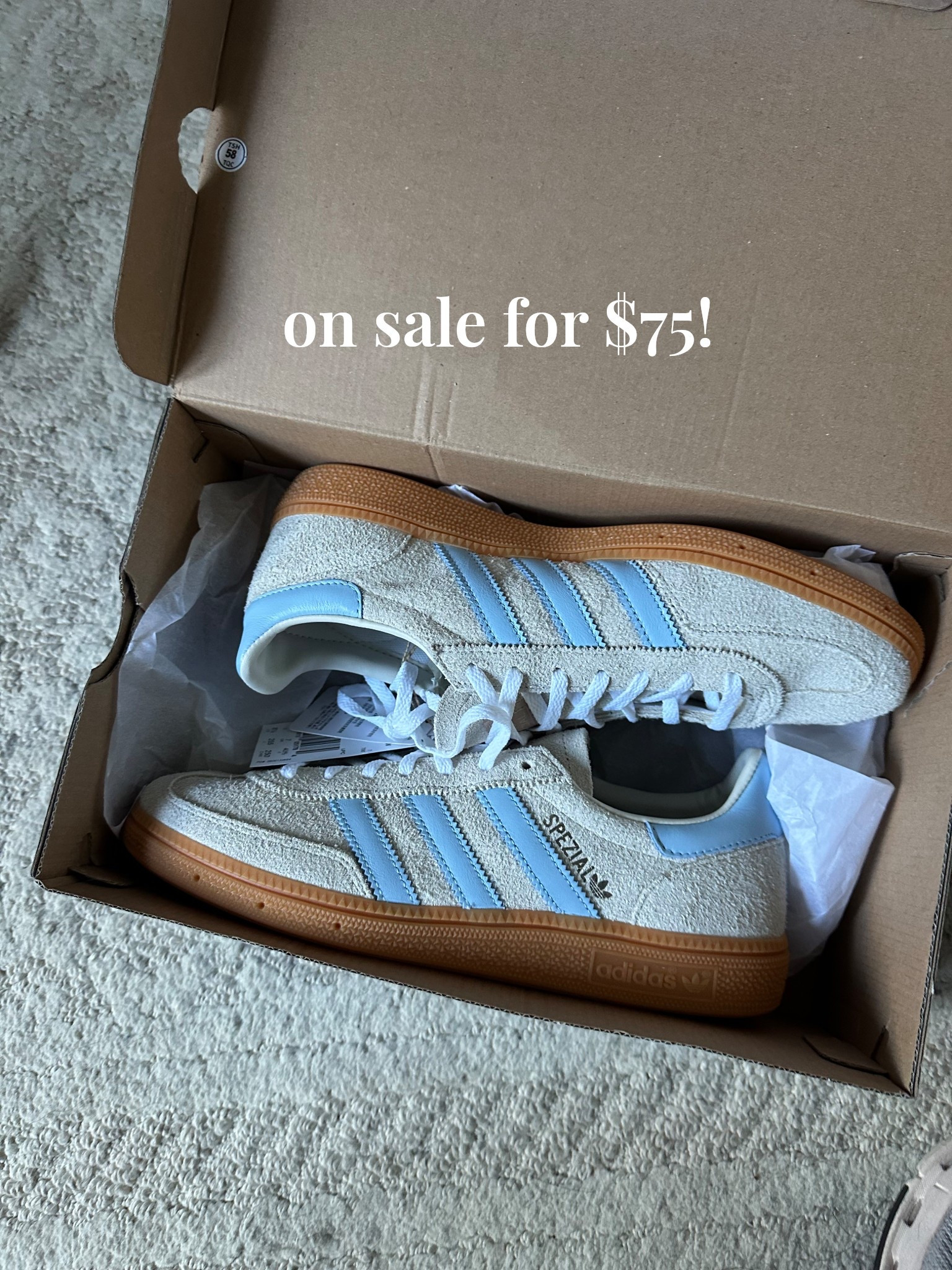 Obsessed with these adidas! And they’re on sale!

#LTKFindsUnder100 #LTKShoeCrush