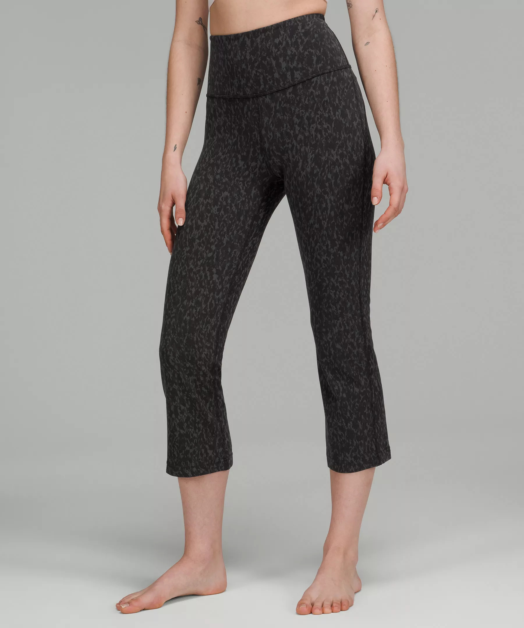 Groove Super-High-Rise Crop 23" | Lululemon (US)