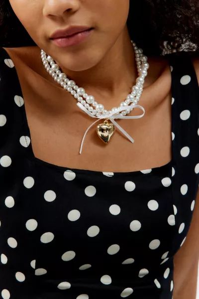 Pearl Heart Choker Necklace | Urban Outfitters (US and RoW)