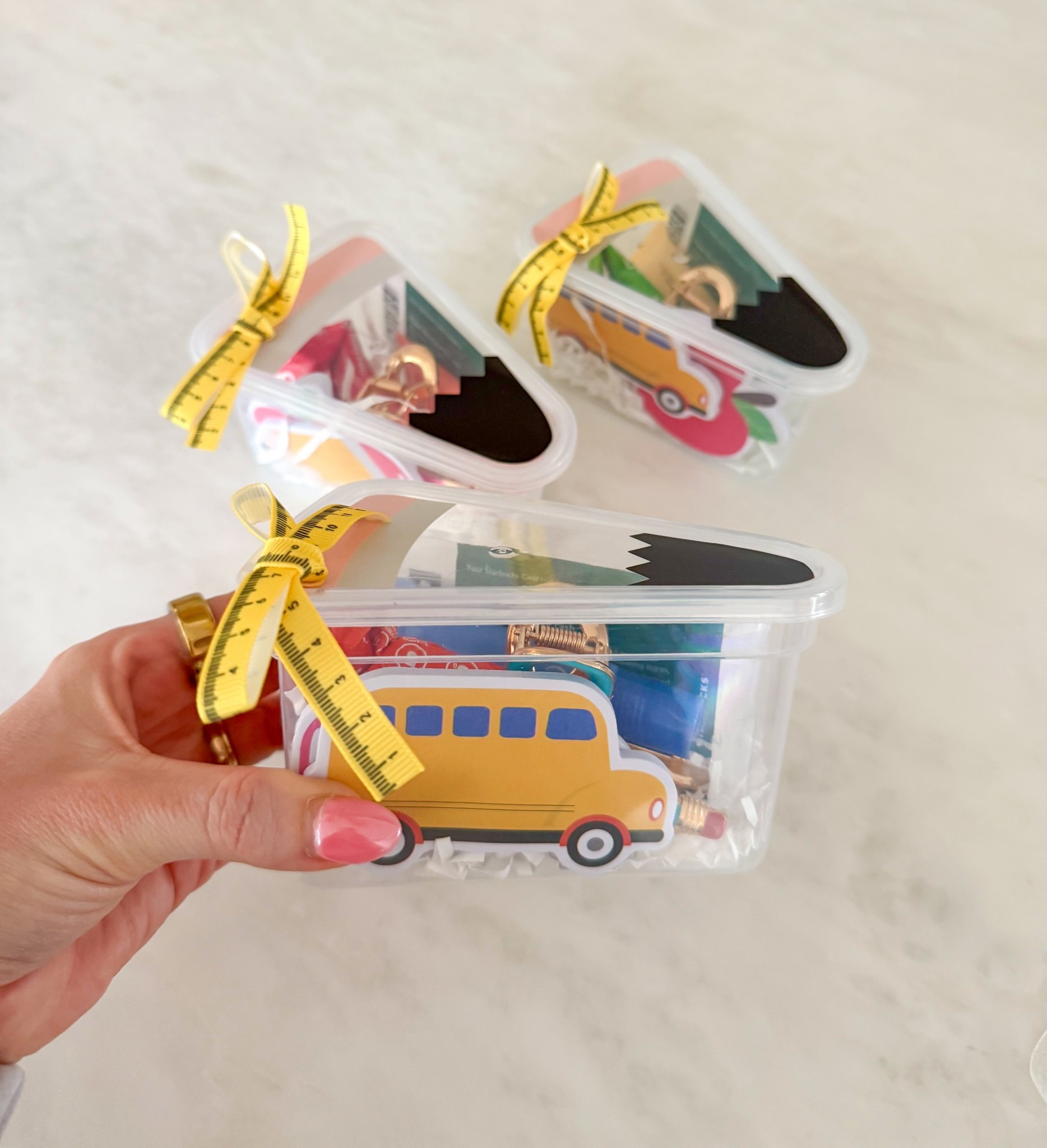 The cutest pencil boxes for a teacher appreciation gift! 



The kit comes with the triangle shaped containers, stickers, bows, ribbon, gift tags and paper clips. Then fill with whatever you like! 

#teachergift #giftidea #teachersappreciationweek #teacherappreciationgift #teachergiftideas 

#LTKmomlife #LTKKids #LTKSeasonal

#LTKmomlife #LTKSeasonal #LTKKids