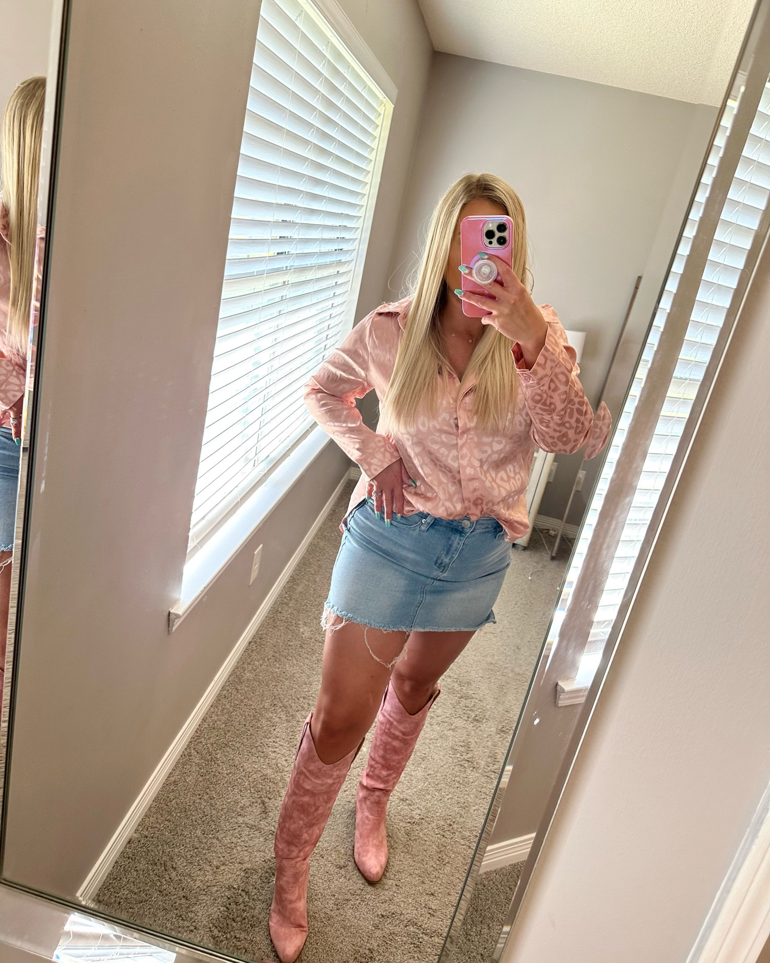 Pink cowgirls boots inspo 🫶🏼

#LTKstyletip #LTKunder100