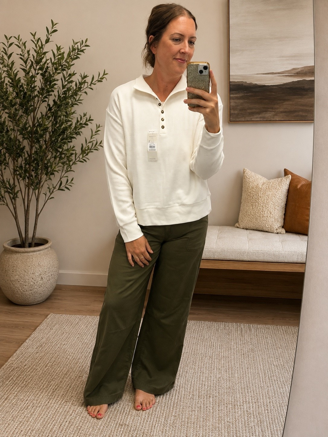 Fall neutrals, but make it comfy 🤍🌿 Olive + cream is one of those combos that just works. Easy, effortless, and perfect for everyday fall. 🍂

#TheJEMSeeker #JEMOutfit #FallStyle #CasualFallStyle #EverydayOutfit #AffordableFashion #LTKStyle