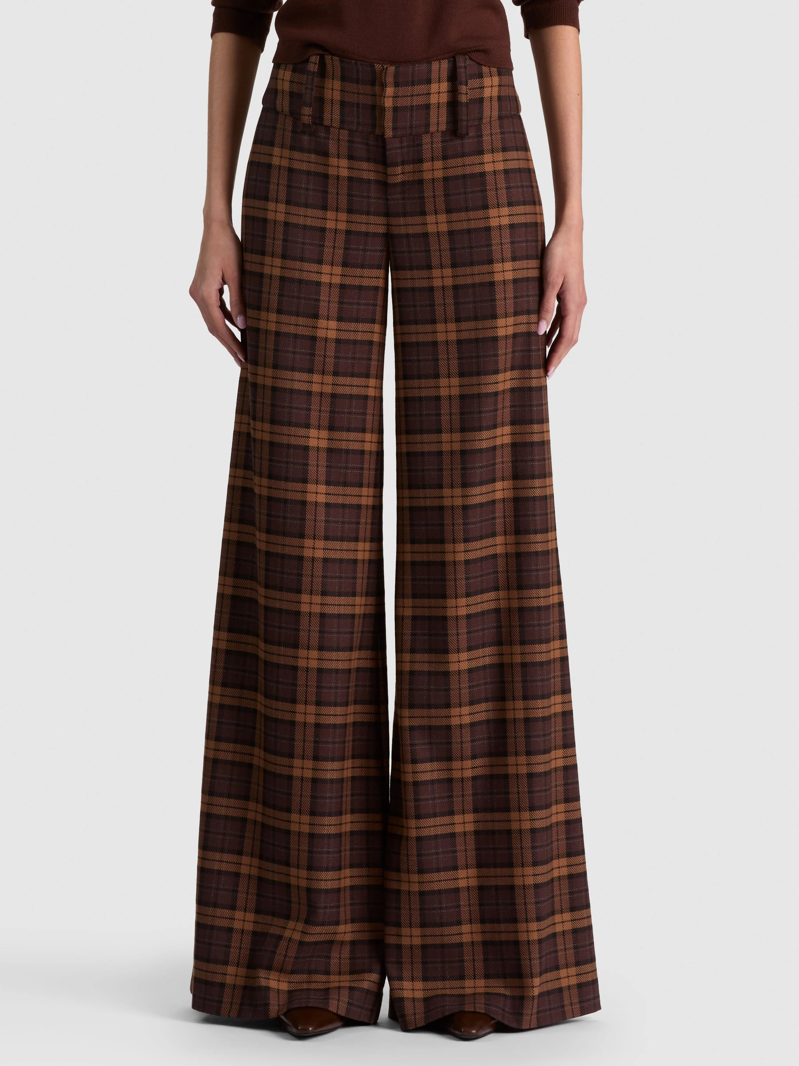 OLIVIA WIDE LEG PANT in DARK CHOCOLATE/CAMEL | ALICE + OLIVIA | Alice + Olivia