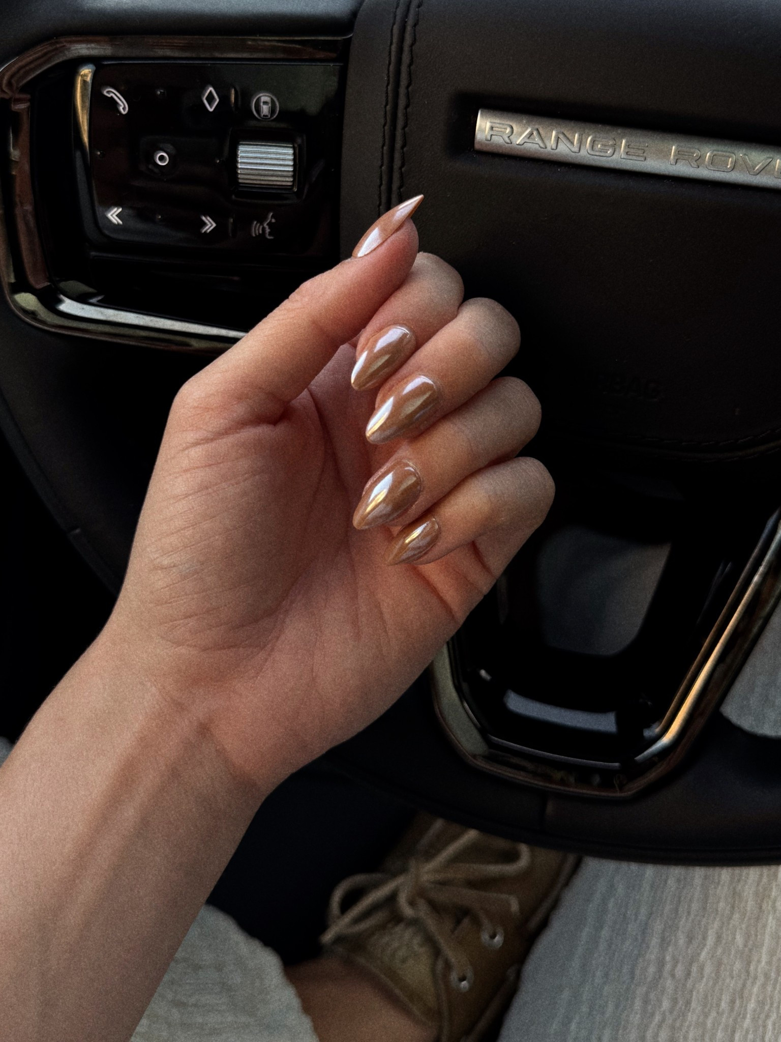 the cutest fall press ons🐻🤎

#LTKStyleTip #LTKSeasonal #LTKBeauty