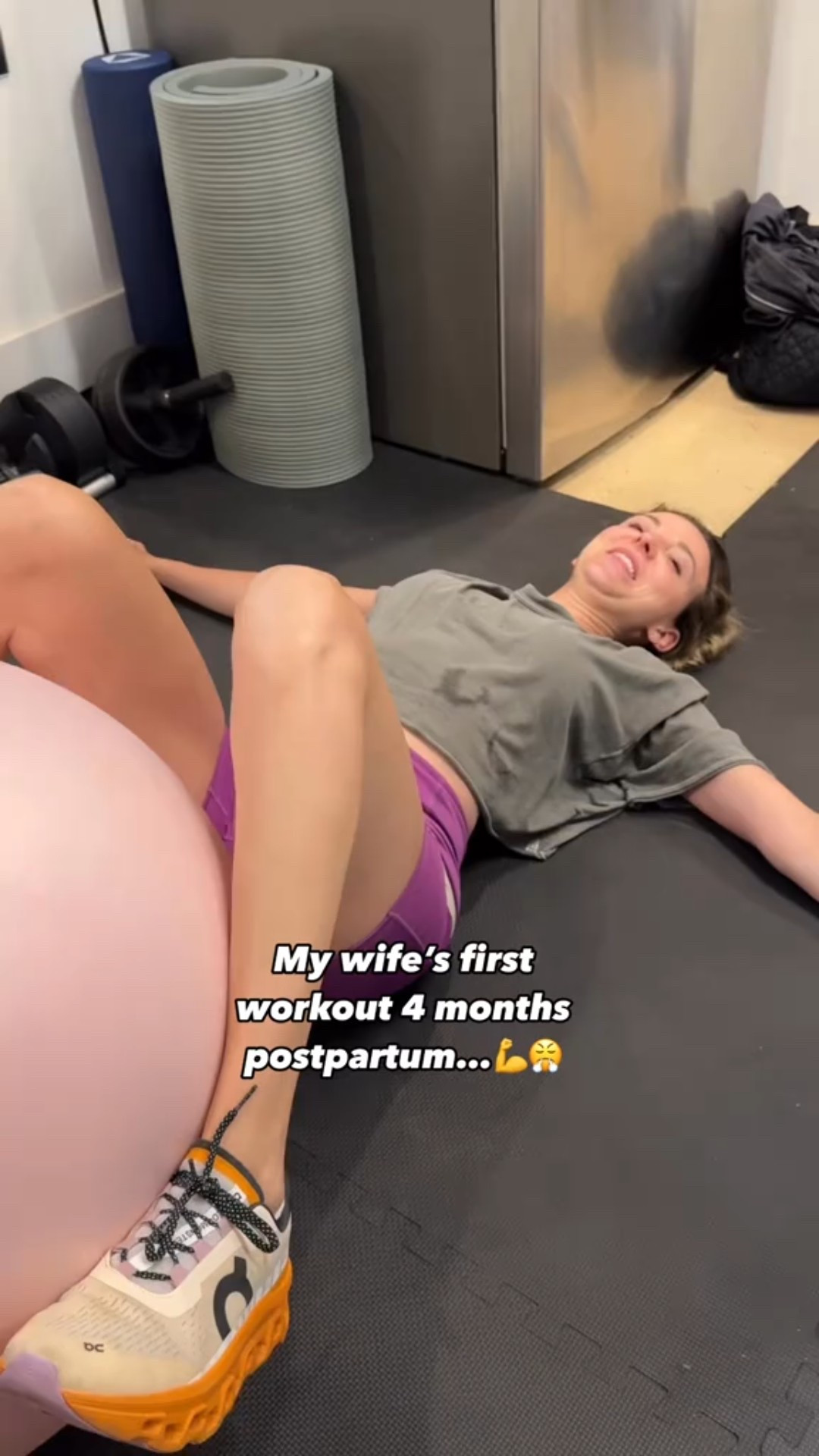 My first workout 4 months postpartum… gonna be SORE 🥵

#LTKStyleTip #LTKActive #LTKFindsUnder100