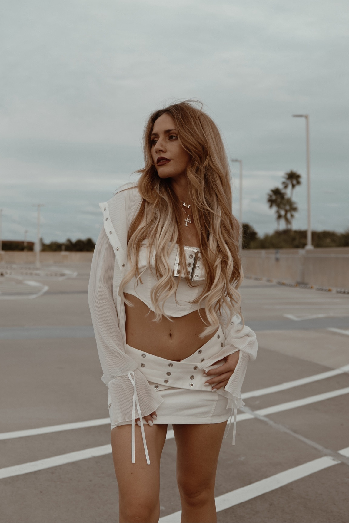 Y2k outfit, Y2k style, nyc style, white outfit, jean outfit 

#LTKsalealert #LTKfindsunder50 #LTKstyletip