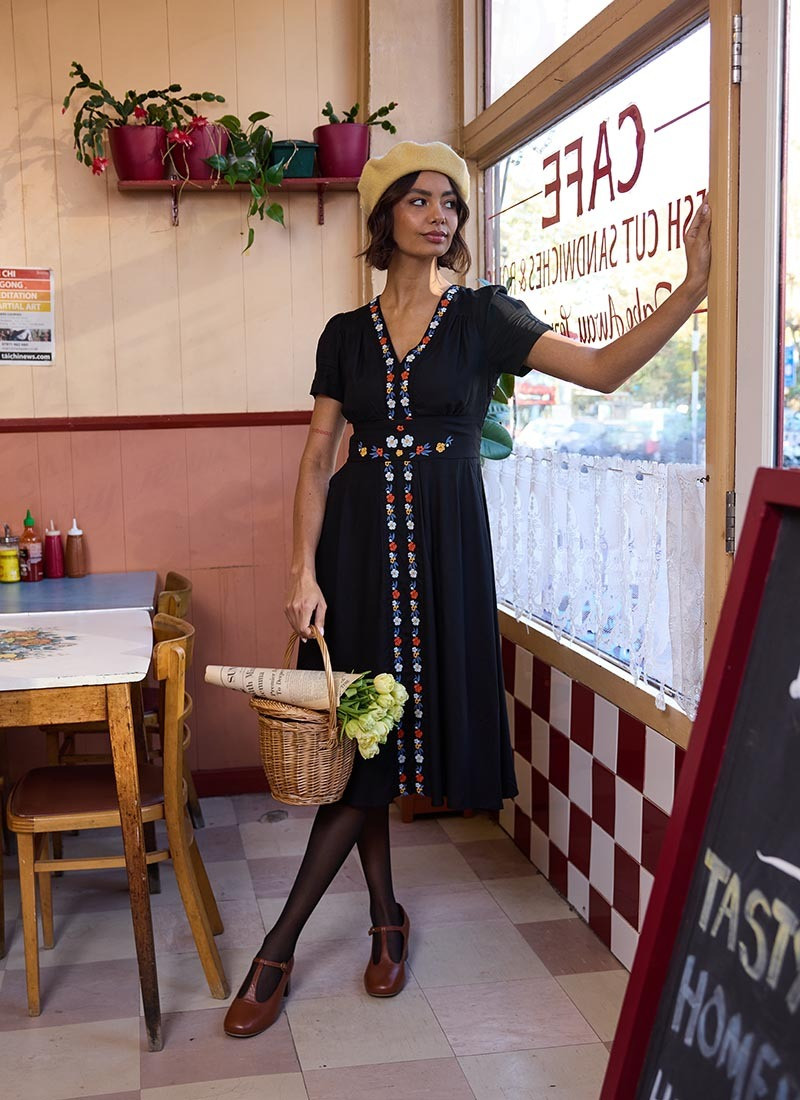 Podie Embroidered Floral Midi Dress - Black | Joanie