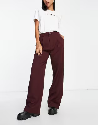 Stradivarius - Pantalon dad ajusté - Lie-de-vin | ASOS (Global)