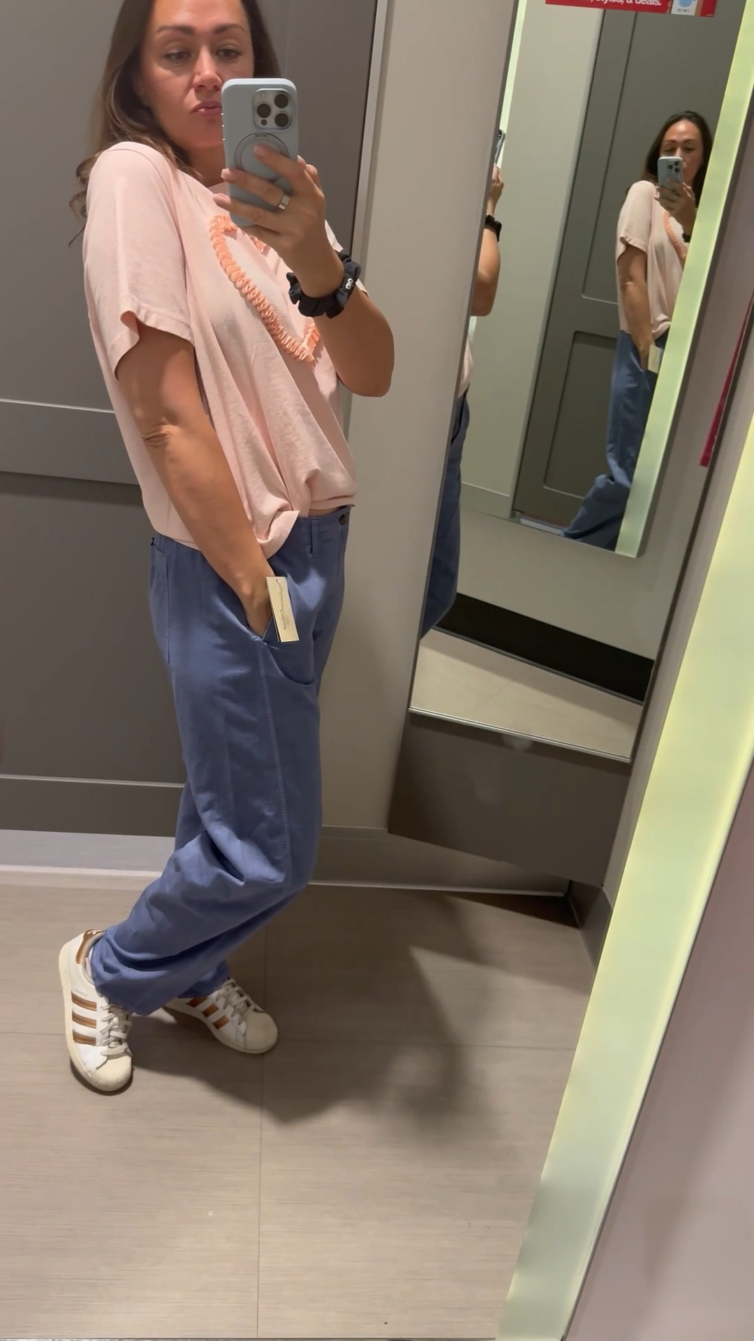 This outfit is giving soft Valentine energy but make it everyday. That peachy tee with the heart detail and those comfy blue pants? So cute, so relaxed, but still put-together. Perfect for a coffee date, errands, or just feeling cozy and pretty for no reason. I’d totally live in this combo

#LTKValentine #LTKootd
