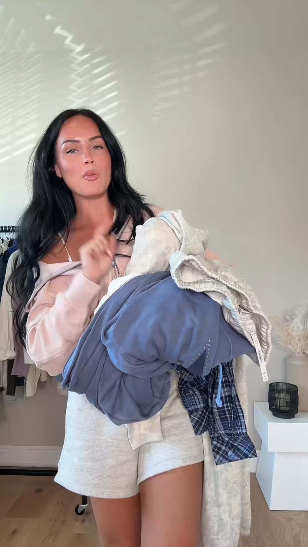 Pink cozy finds 🍂☁️

@vspink #pinkpartner

My sizing 5’7, 145lbs, 32dd
I’m wearing size small tops, size small tall pants 

#LTKFallSale #LTKFindsUnder50 #LTKSaleAlert