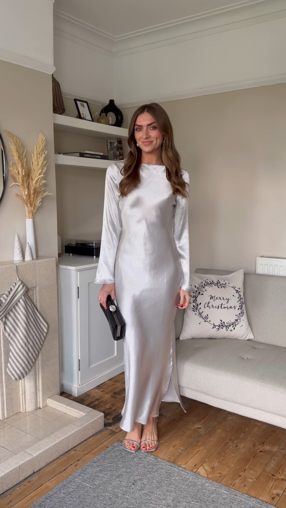 Christmas Day outfit ideas

Wearing a size 10 in the Warehouse silver satin midi dress
I’m 5ft 6 for an idea of the length 
Silver heels
Black leather evening bag
& other stories silver and pearl earrings 



Evening outfit, Christmas outfit, party outfit, New Years eve outfit, silver dress

#LTKeurope #LTKuk #LTKwinter
